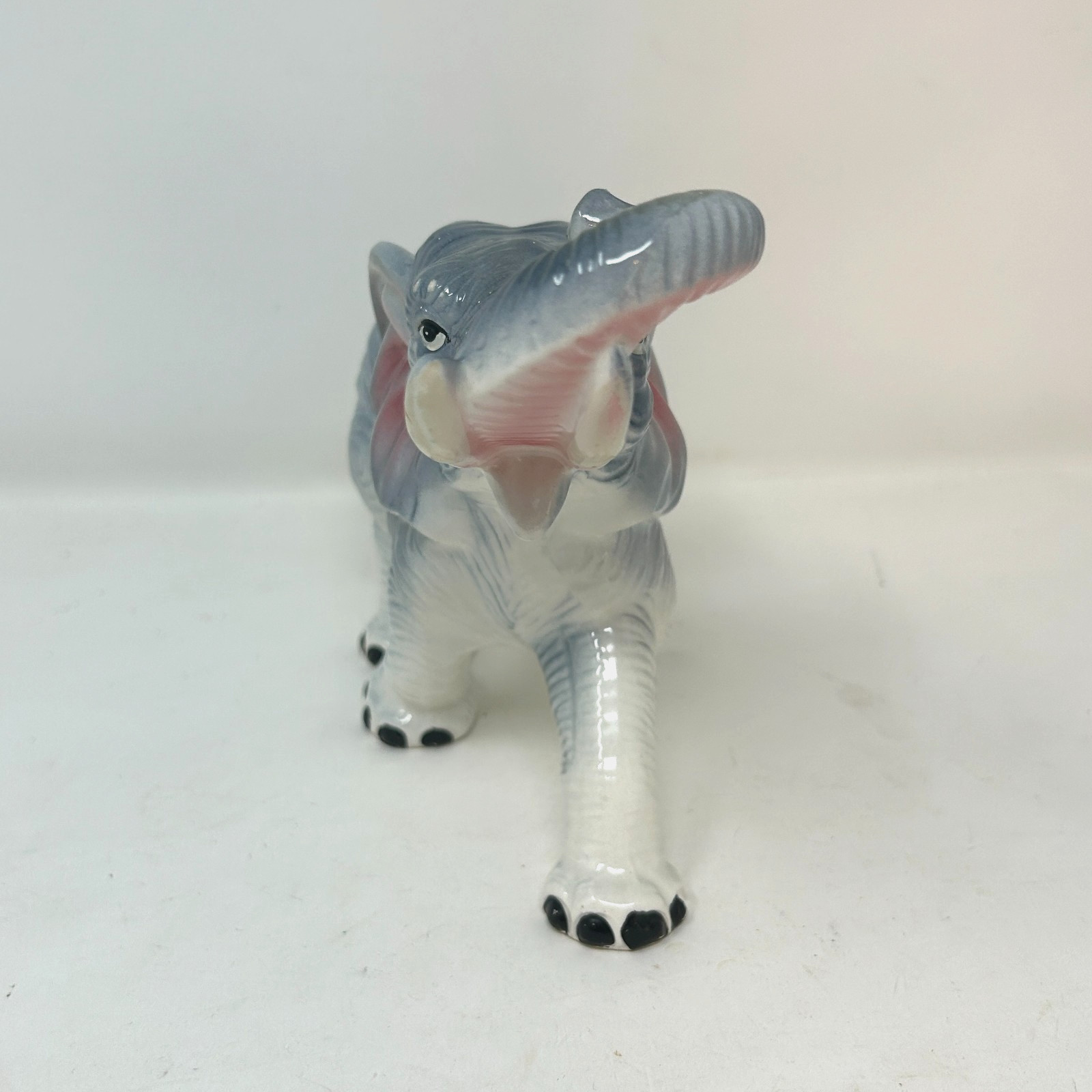 Bluestone Dam Hinton W.Va elephant souvenir west virginia tourist 1960s ceramic