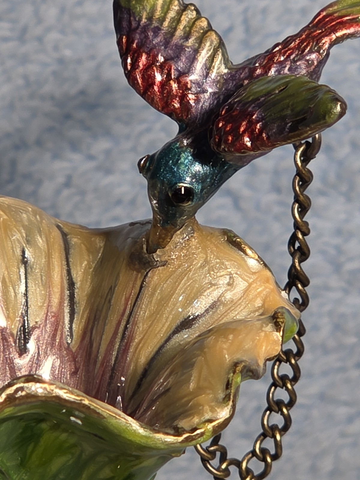 VTG Le Tresore’ Enamel on Metal Hummingbird in Flower Figurine With LT Mark