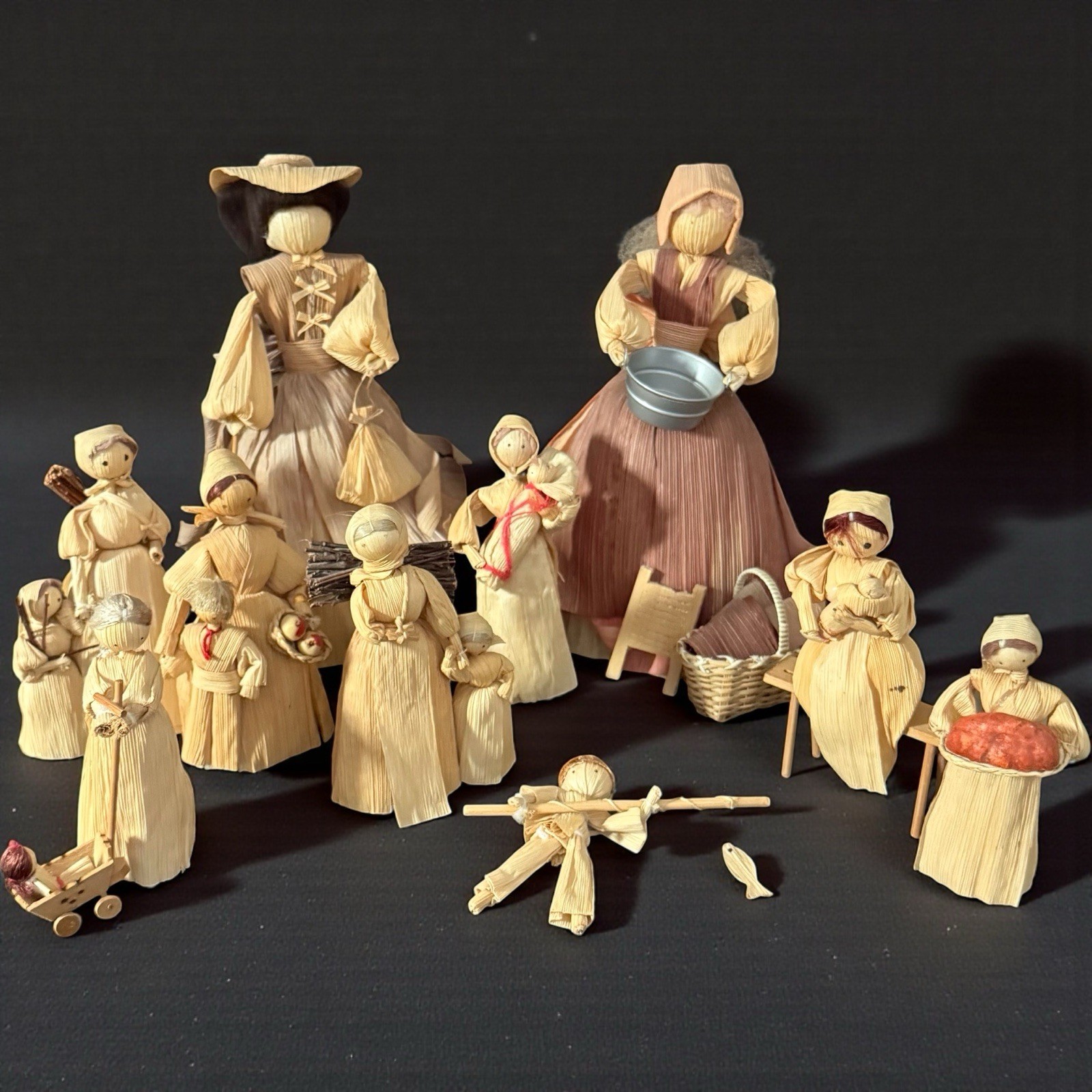 Vintage Folk Art CORNHUSK DOLLS