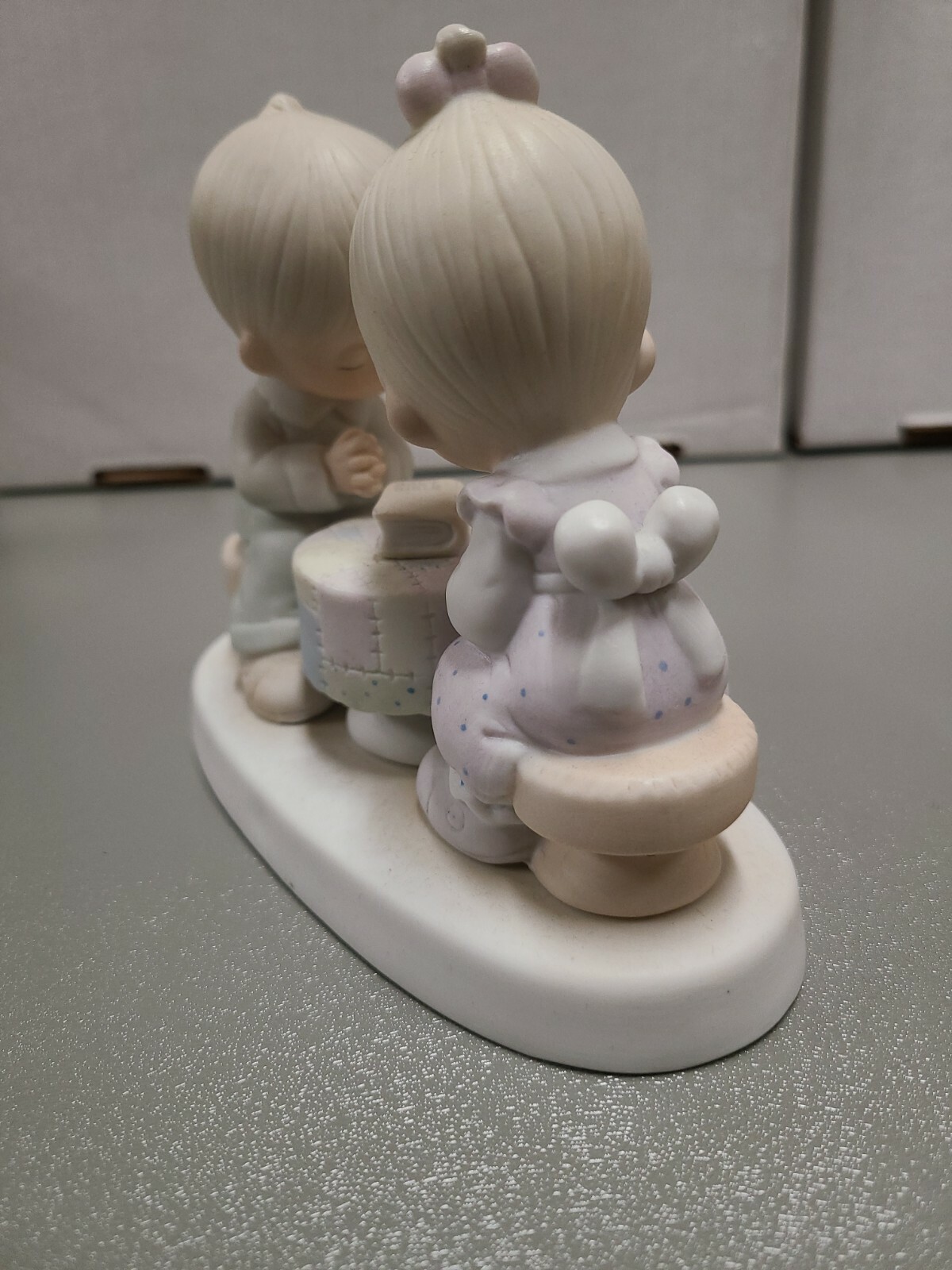 1980 Precious Moments Figurine Prayer Changes Things Holy Bible