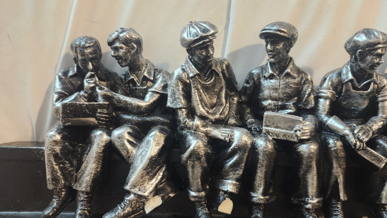 “Lunch Atop a Skyscraper Resin Sculpture – Construction Workers on Beam – Broken