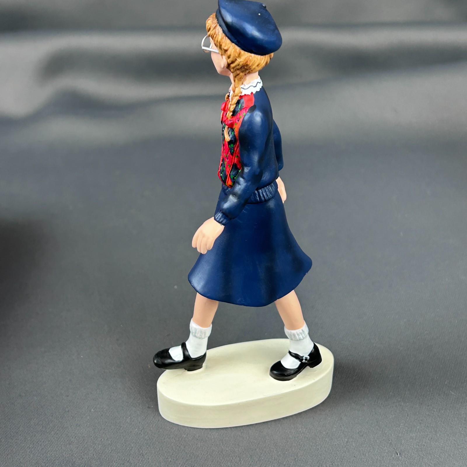 Hallmark An American Girl 1944 Molly Handcrafted Figurine 2002 Pleasant Co.