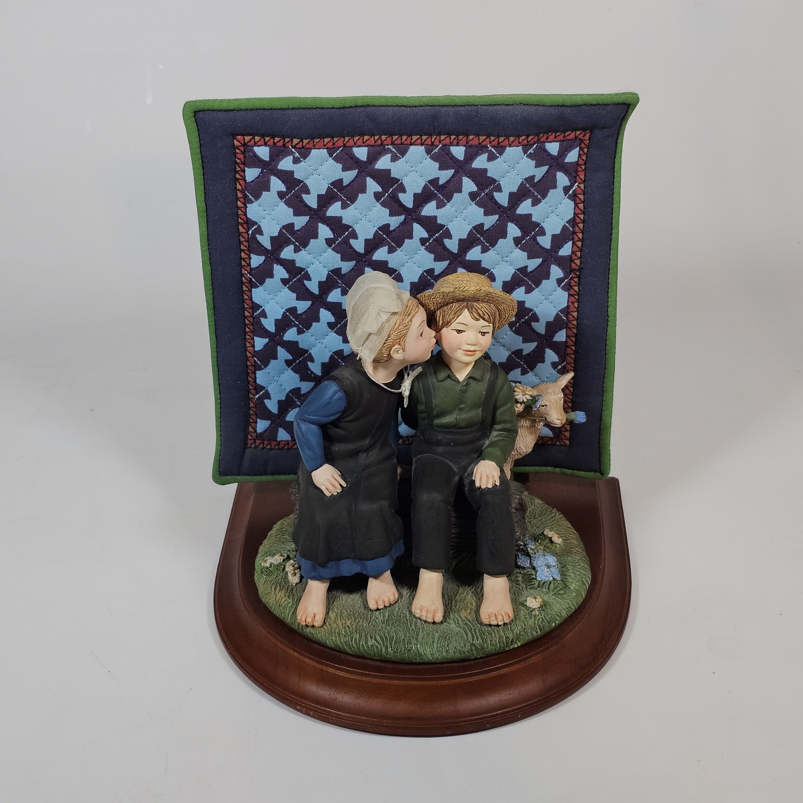The Amish Heritage Collection First Kiss Figurine with Quilt 30063