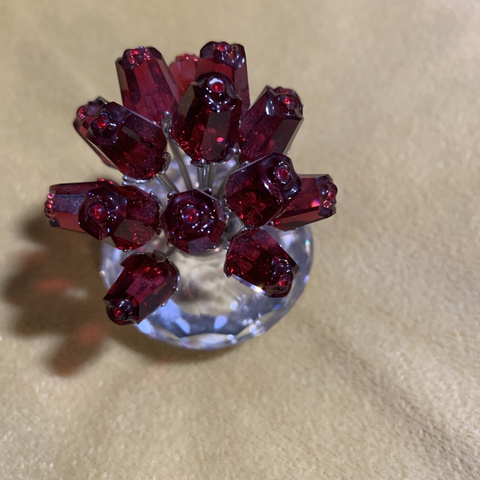 Swarovski Crystal Vase of Red Roses Bouquet Figurine 15th Anniversary 283394