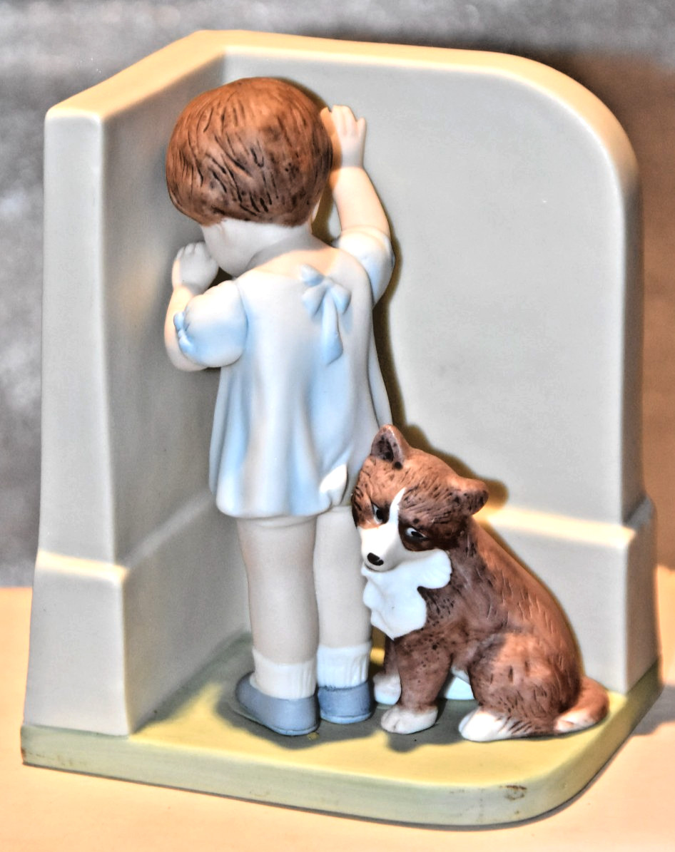 Bessie Pease Gutmann “IN DISGRACE” Figurine 1985 Heirloom Tradition No.1334*/