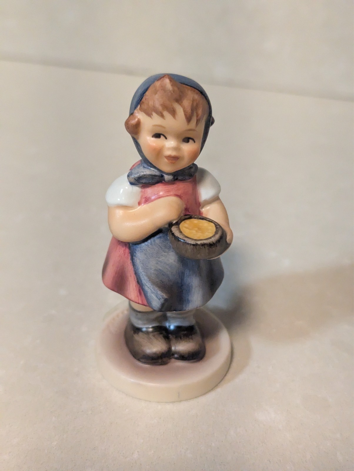 Goebel Hummel Figurine, #629, “From Me To You”, 1992, TMK7, 3.50″ tall