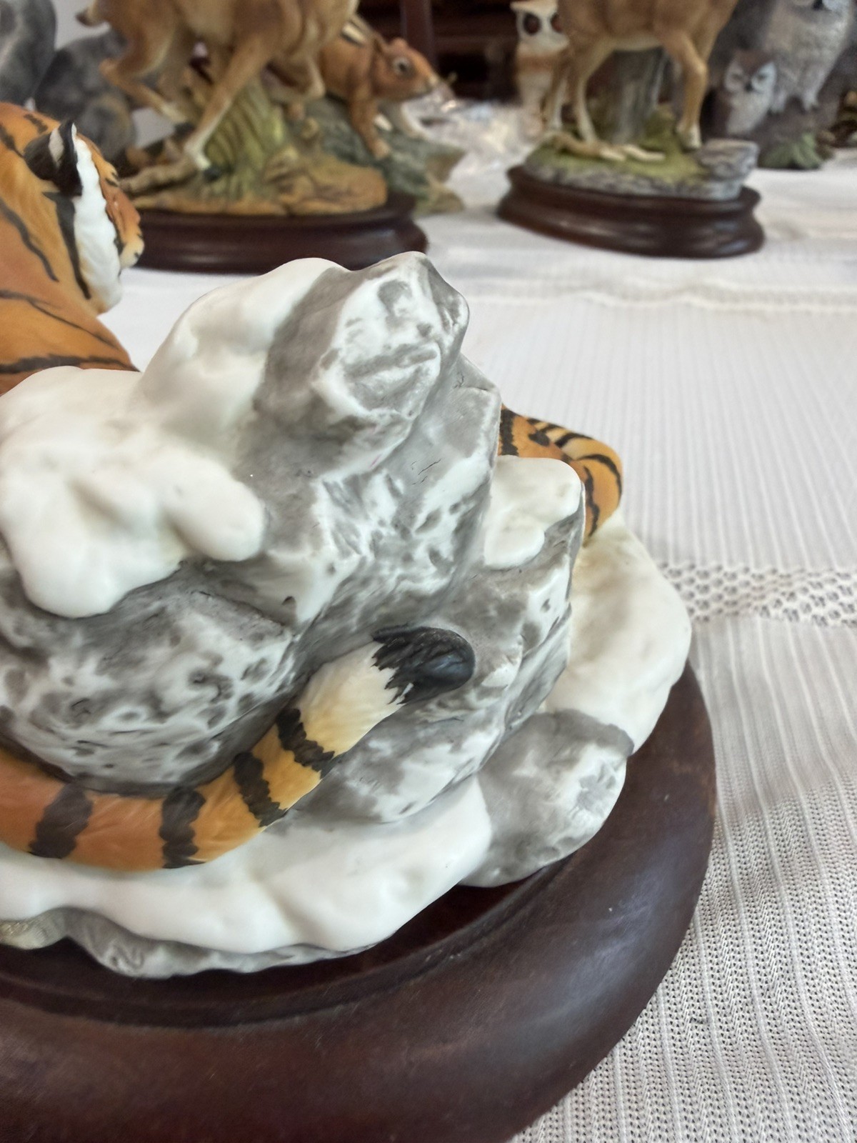 1996 Home Interior Siberian Tigers Endangered Species Masterpiece Porcelain ~ NM