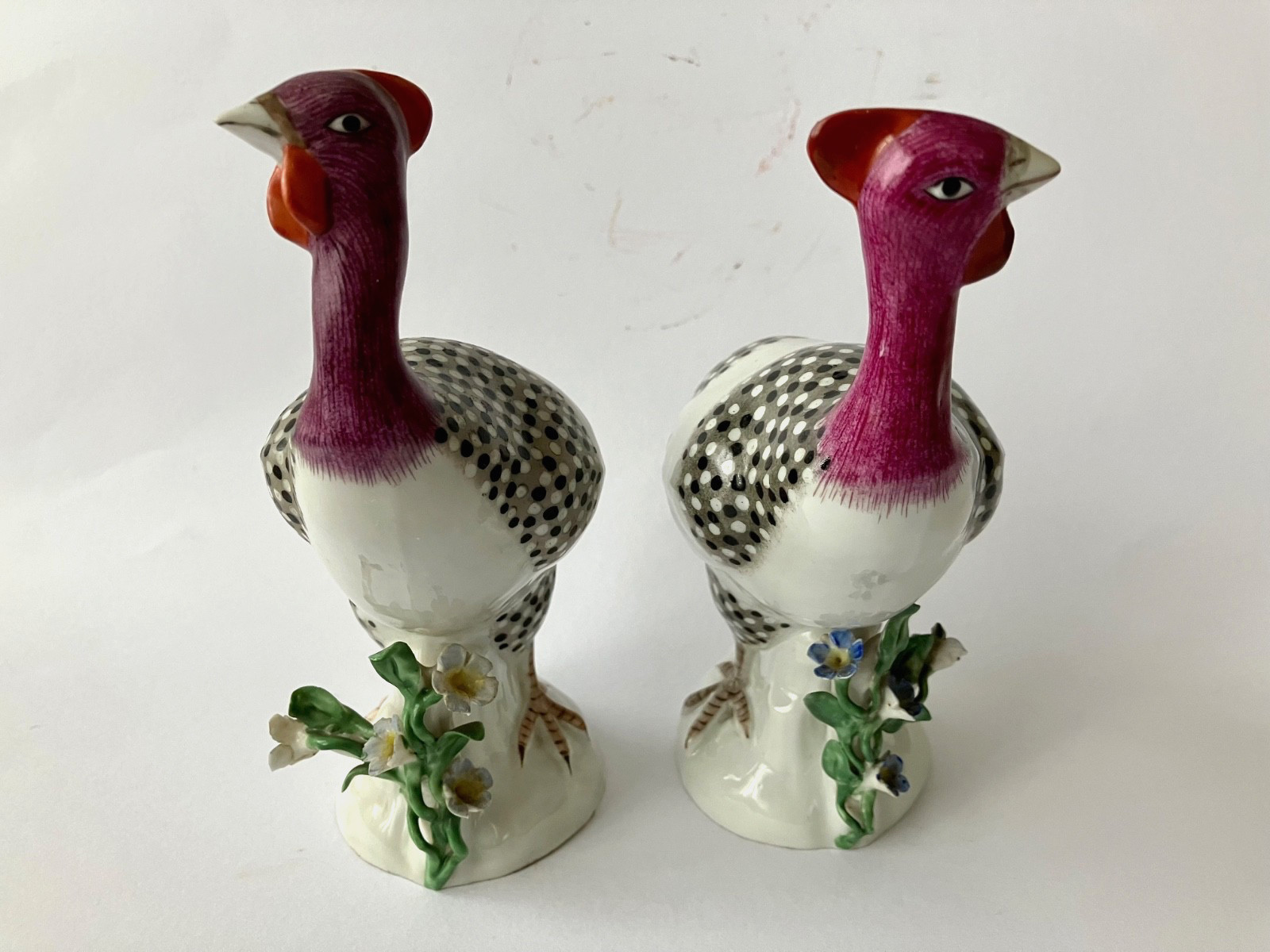 Pair of 19th century French porcelain guinea fowl, birds: Samson, after Meissen