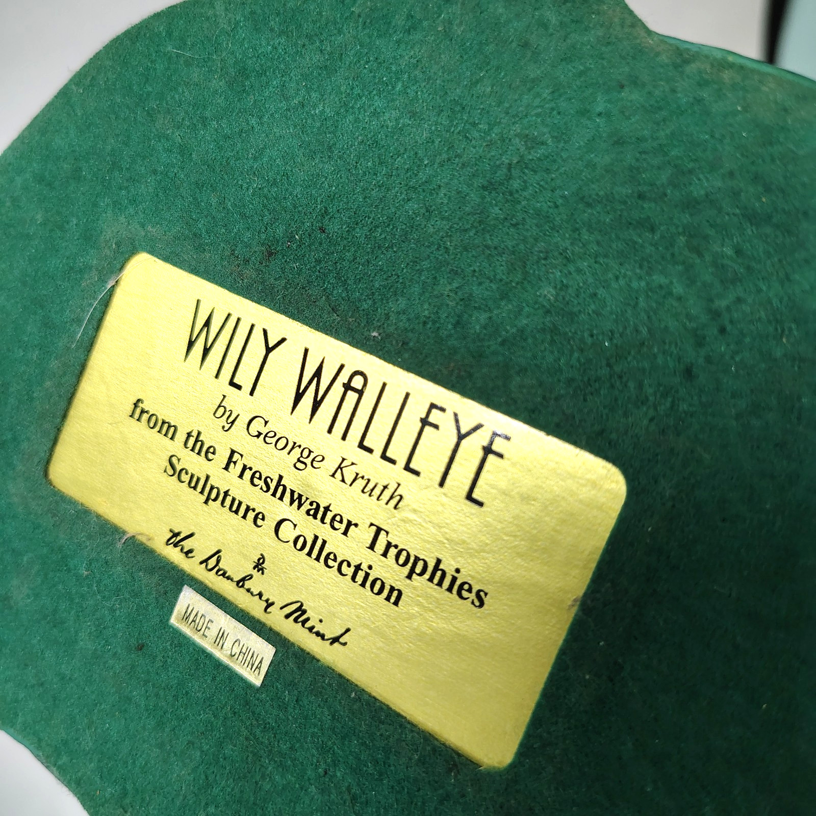 WILY WALLEYE by George Kruth Danbury Mint Freshwater Fishing Trophies Collection
