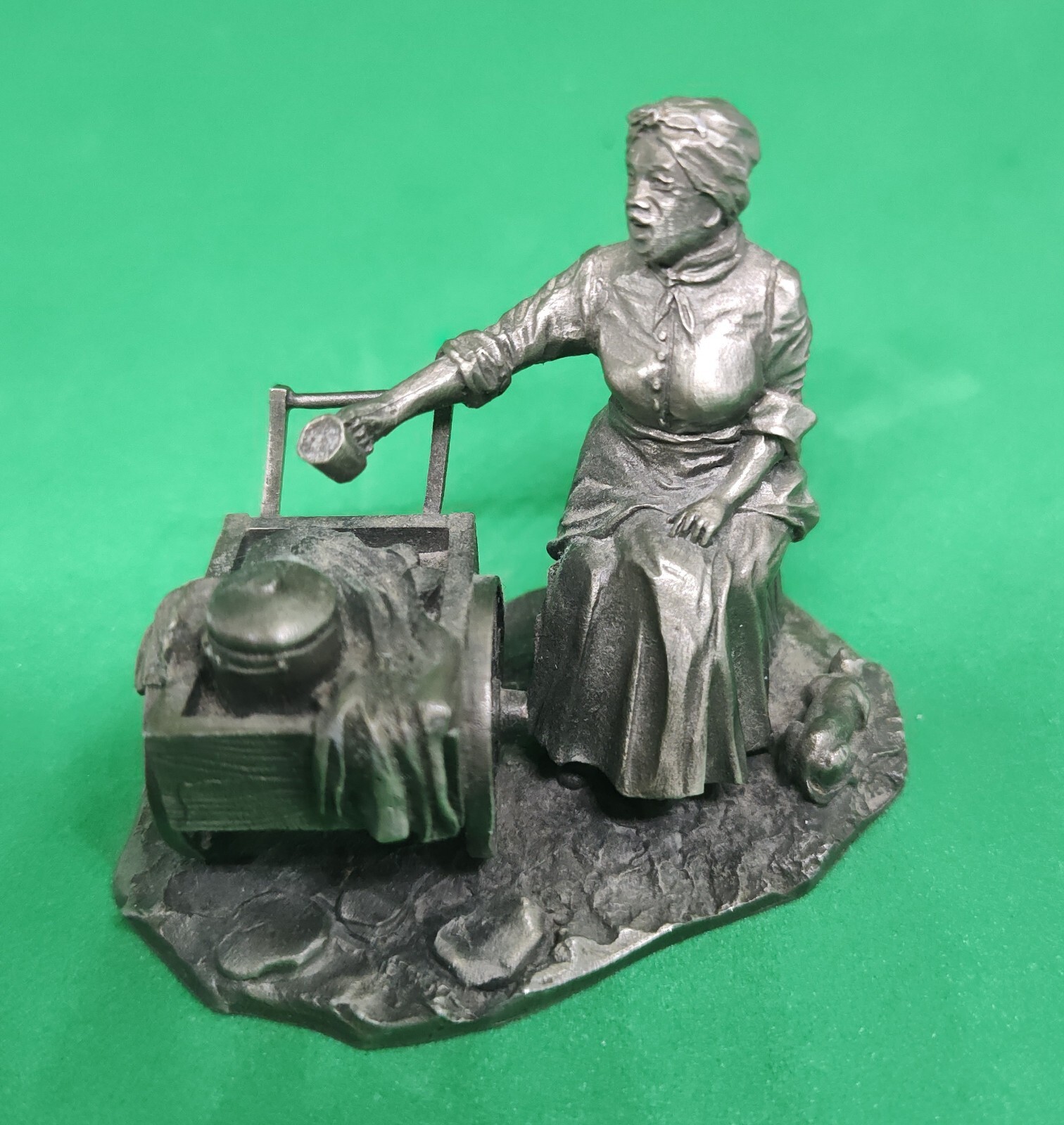 Ron Hinote Pewter Pepper Pot Lady – Franklin Mint Colonial Peddler Series 1980