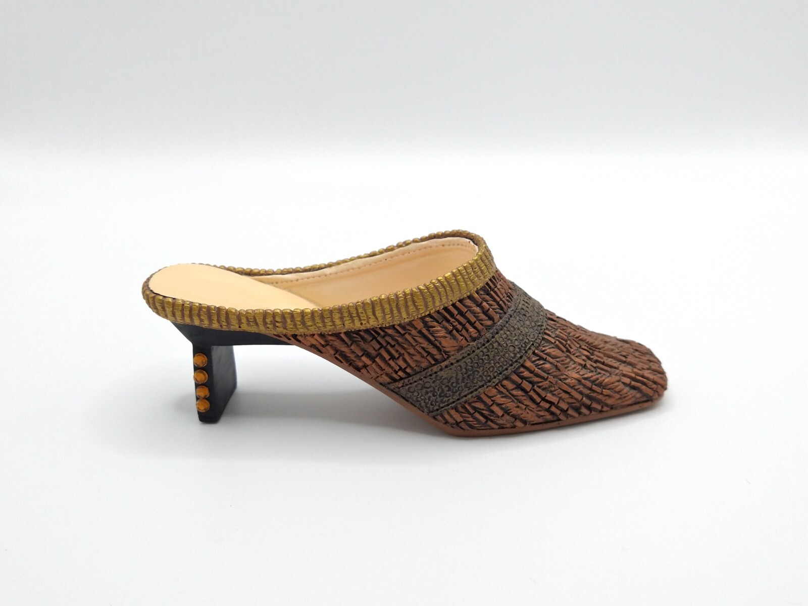 Just the Right Shoe – Pretty Penny 2000 by Raine Willitts Designs #25105
