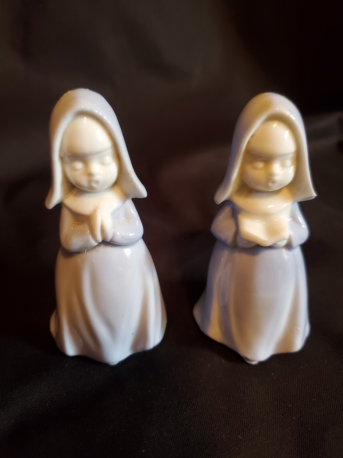 Nun figurines approx 3.5 tall Made in Japan