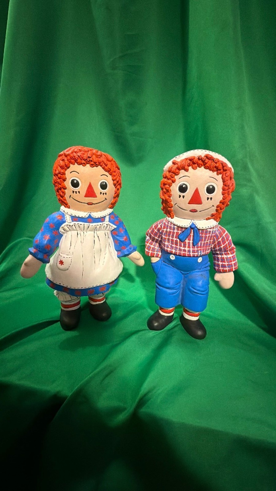 Charming Vintage 1970s Hand-Painted Ceramic Raggedy Ann & Andy Statue Duo