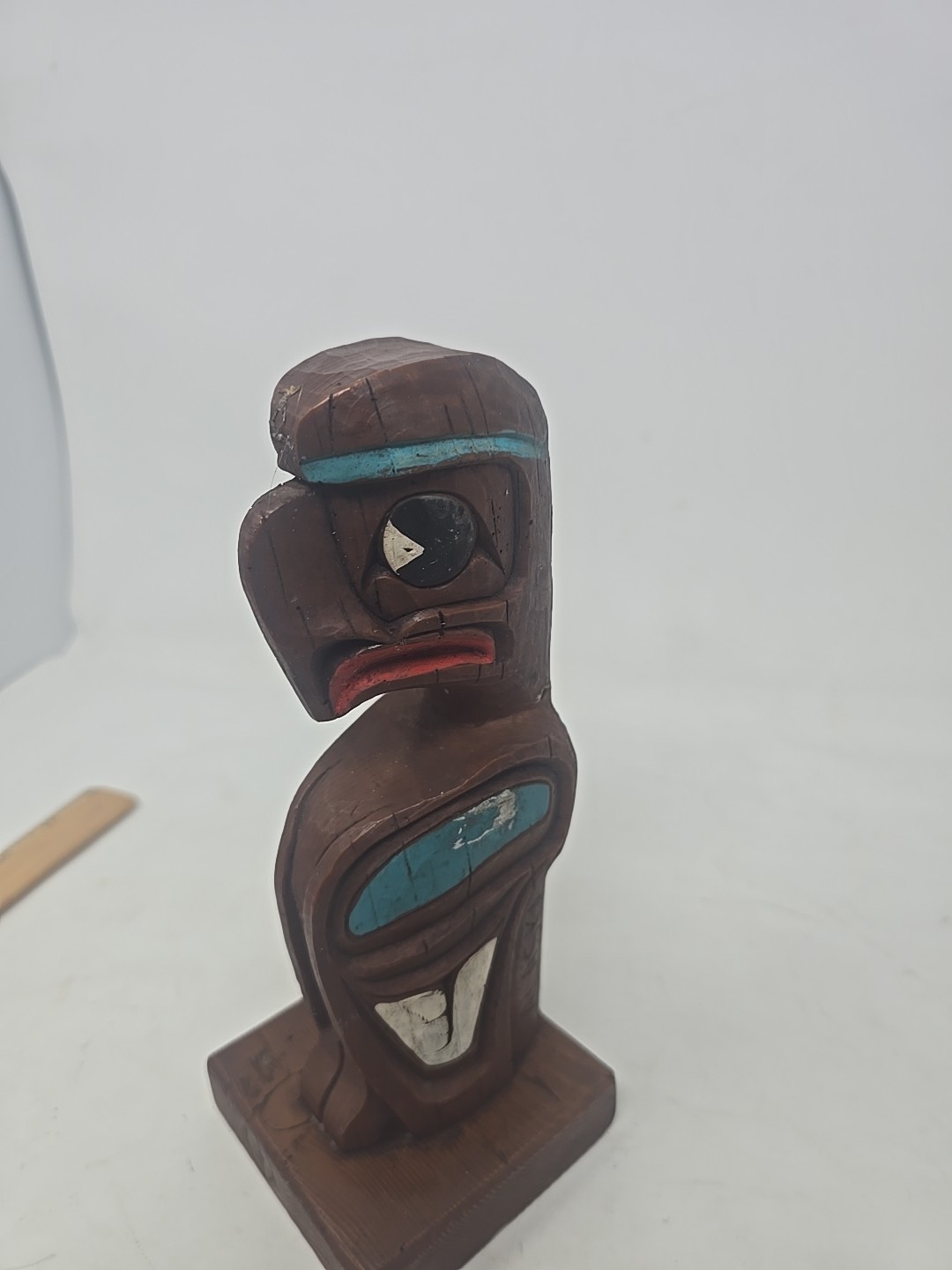 Tufflukk Alaska Wooden Look Totem Pole 8.5 inches Red Teal White