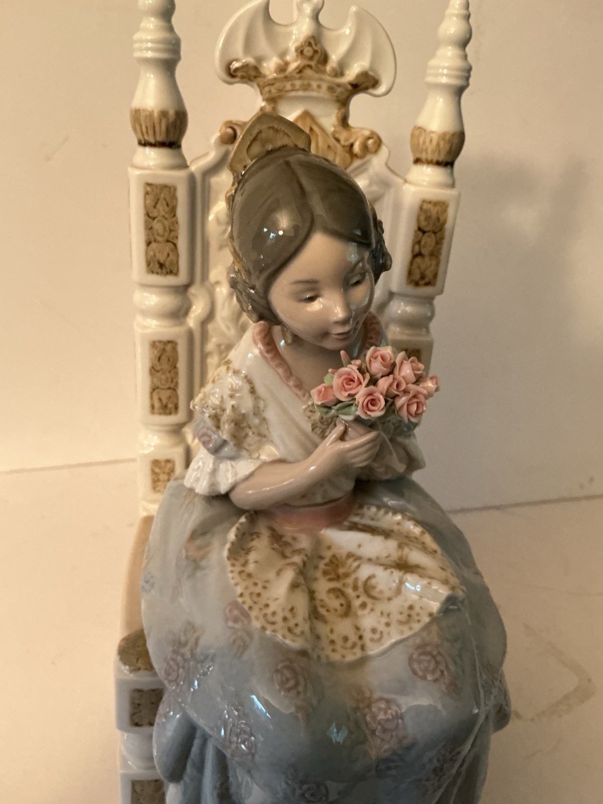 Lladro large 1396 “Appreciation” Attentive Valencian Girl Figurine **tk
