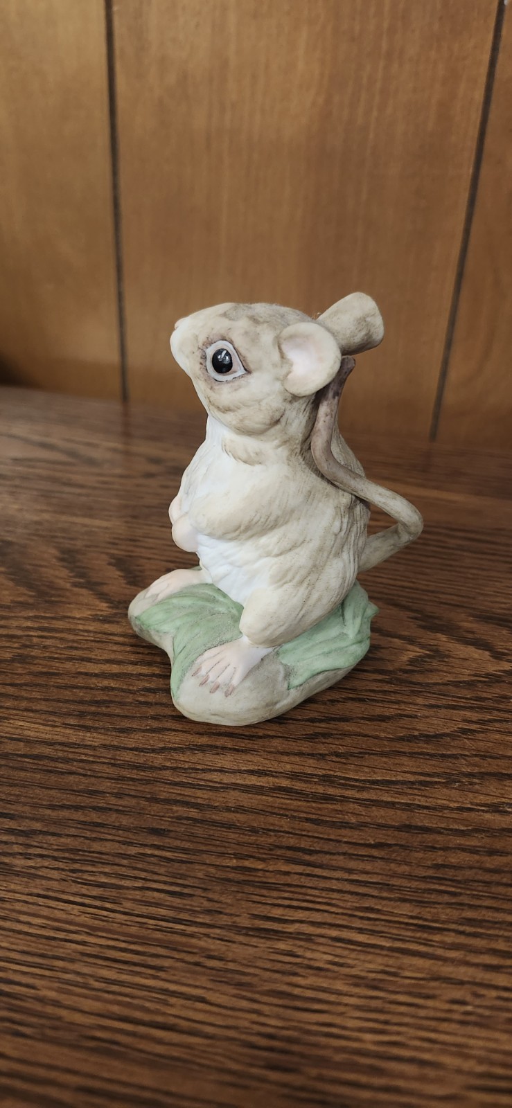 Vintage BOEHM Field Deer Mouse Hand Painted Porcelain Figurine #400-89 Retired