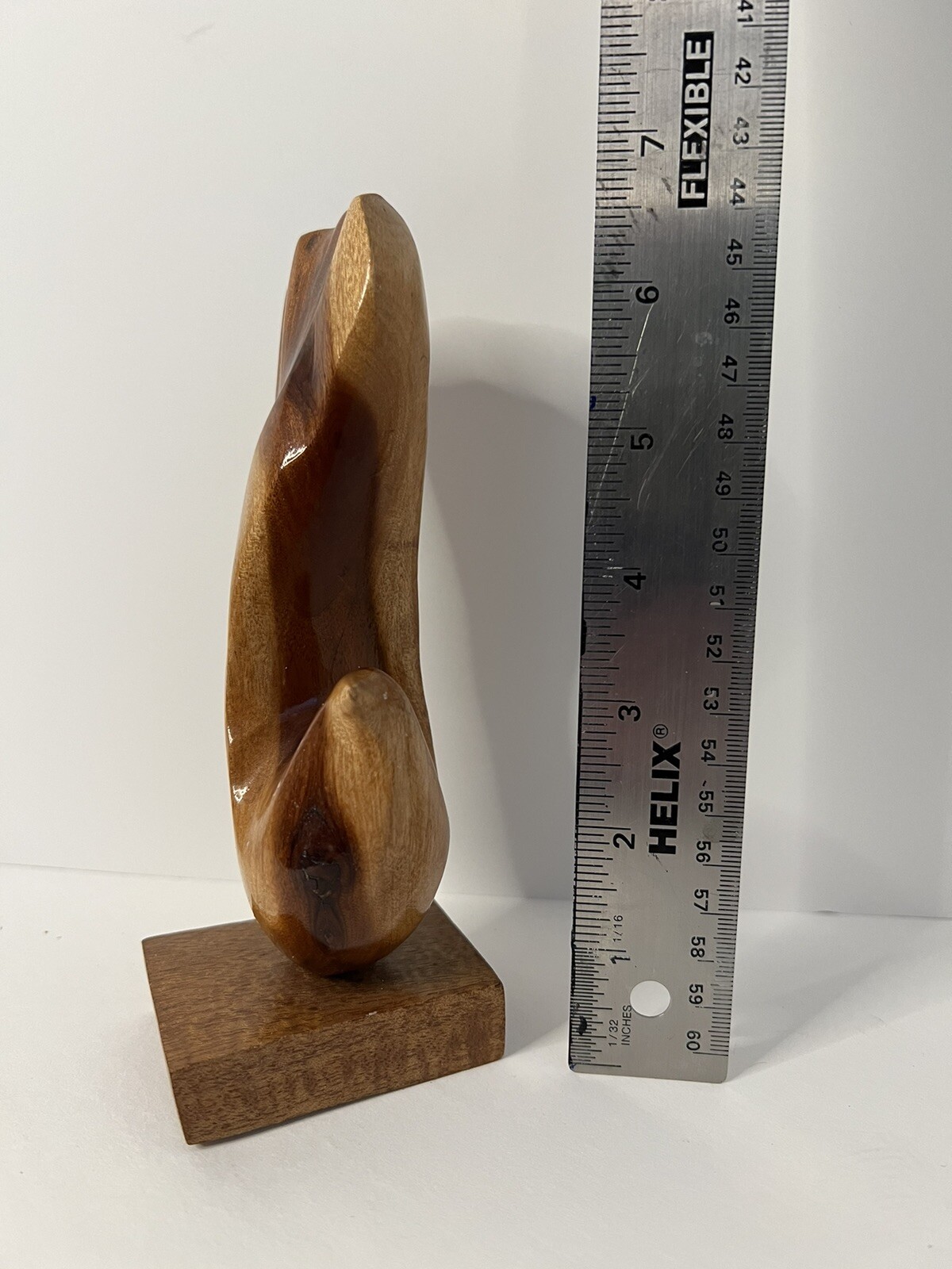 Hand Carved Wood Bird Sculpture Long Tail Unsigned About 6.5 Inches Tall