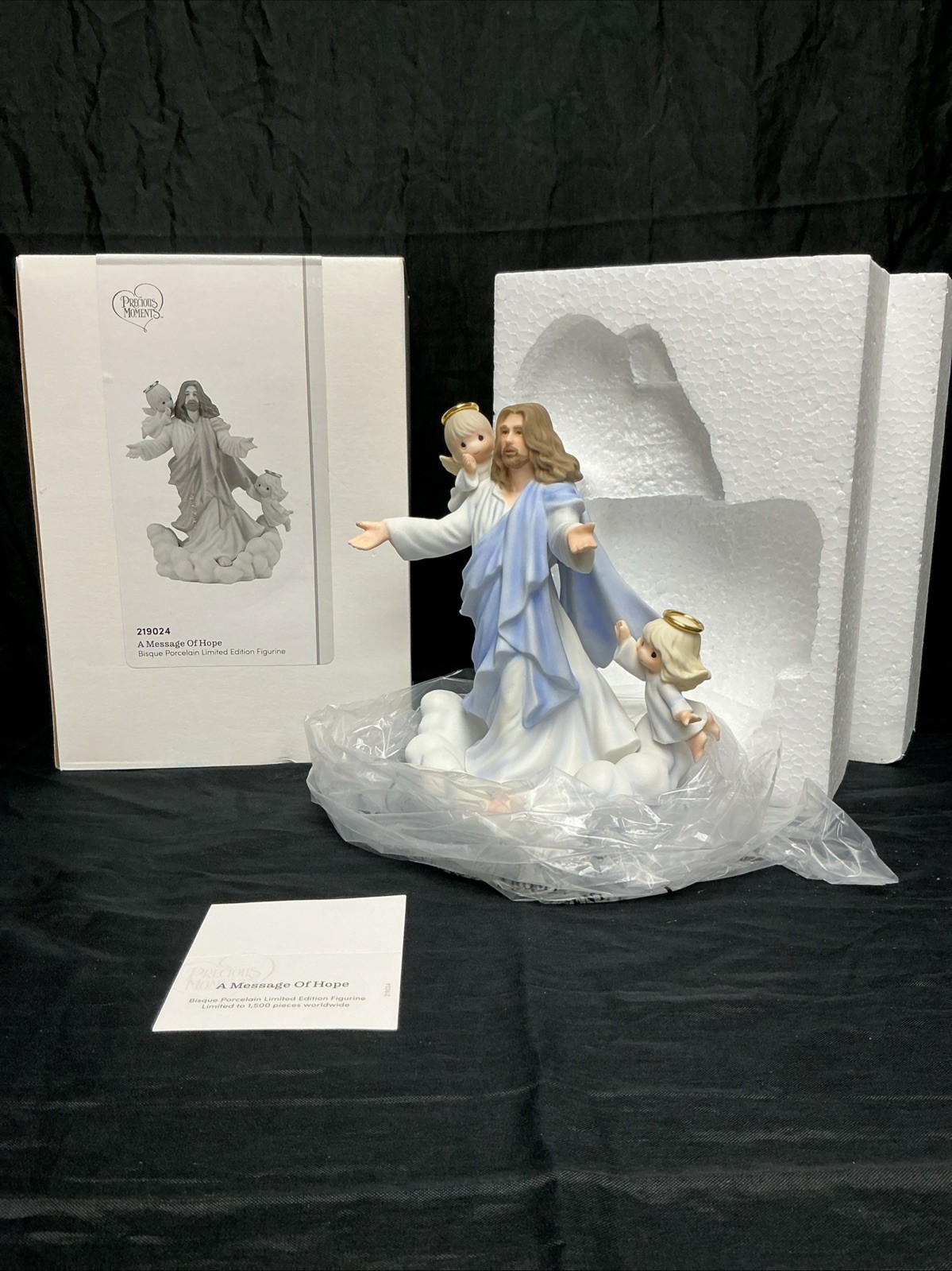 Precious Moments A Message Of Hope Limited Edition Figurine 219024 0227 of 1500