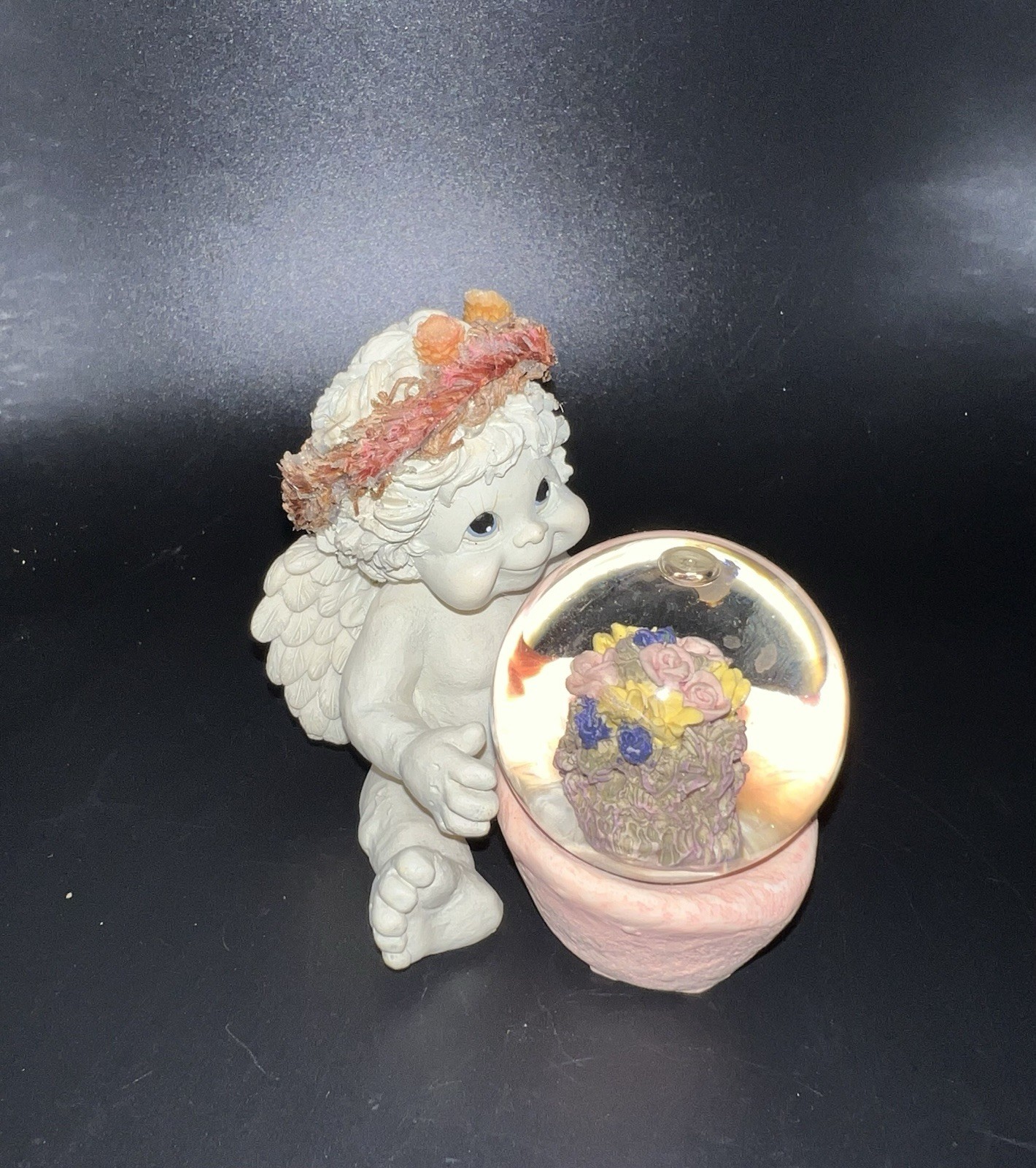 Dreamsicles Cherub Angel Water Globe