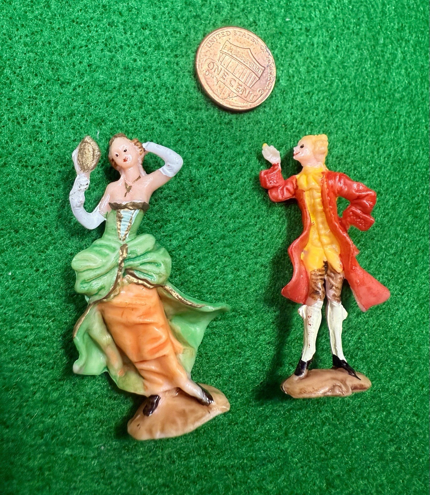 Miniature Plastic Colonial Couple – Hand Painted – Lady Holding Mirror – Vintage