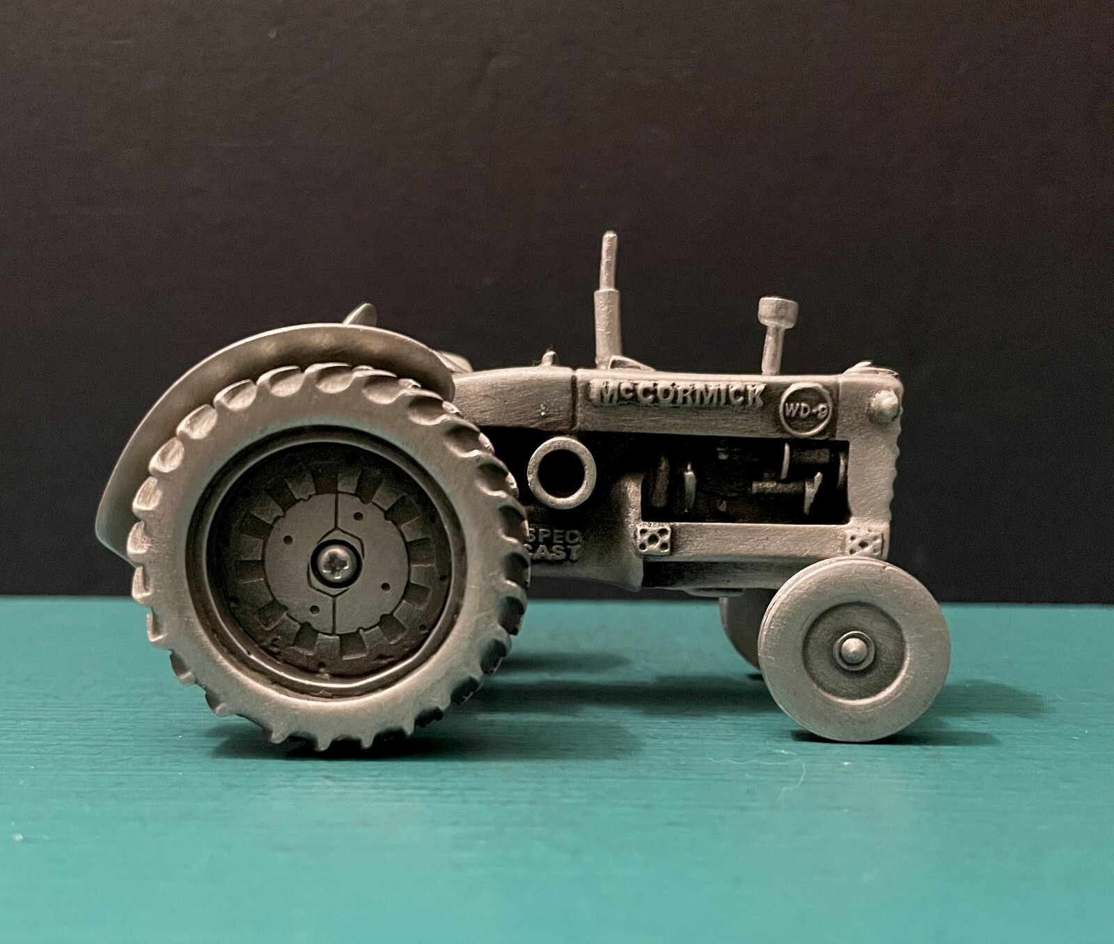 Spec Cast Pewter Case McCormick WD-9 Tractor Farm Tool Equipment Model Figurine