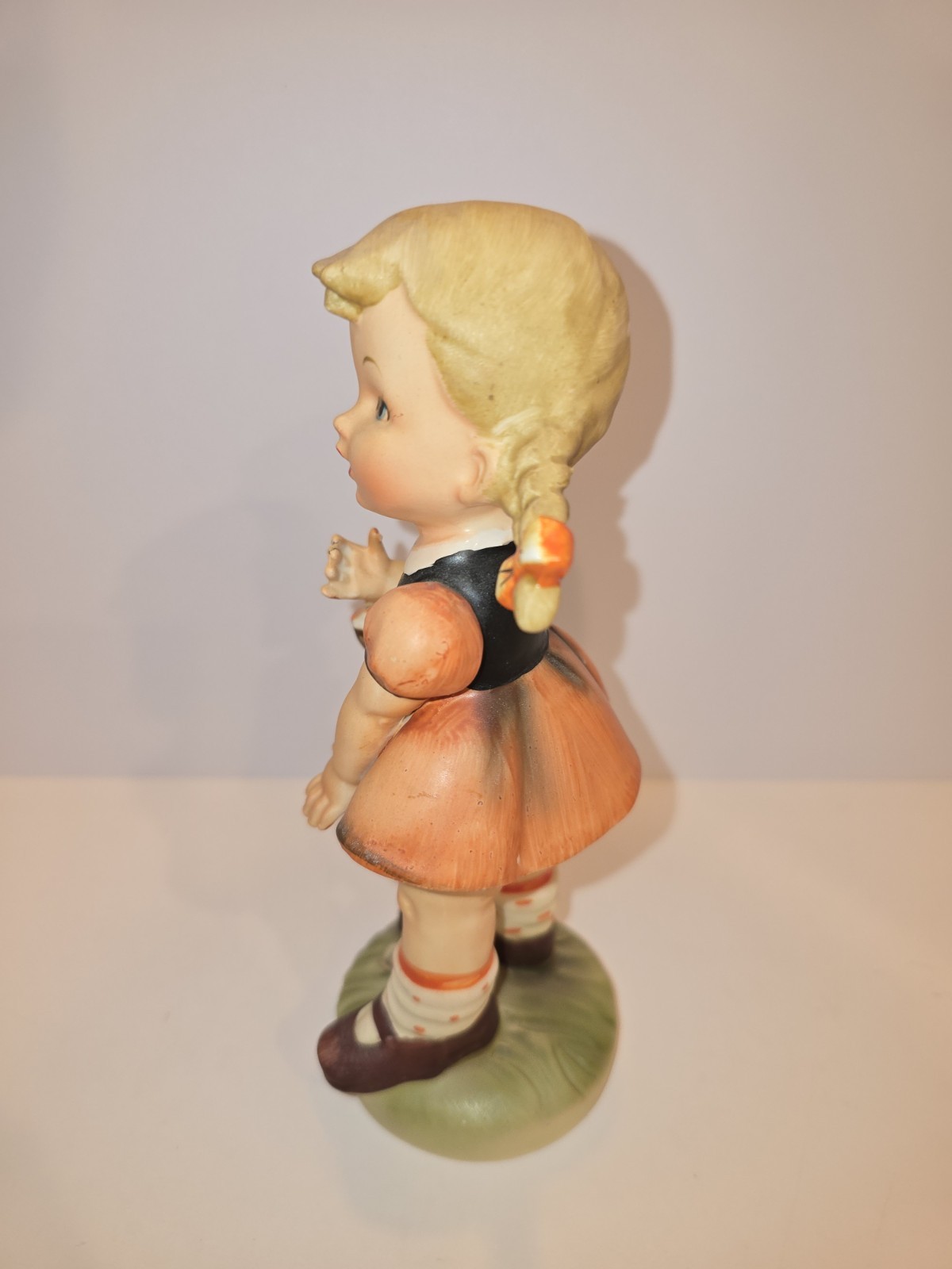 Vintage ARNART Erich Stauffer Japan Figurine 6262 Little Girl Flower Basket 7”