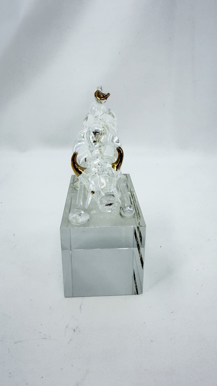 Vintage New York Wall Street Bull heavy miniature Crystal Glass Paperweight