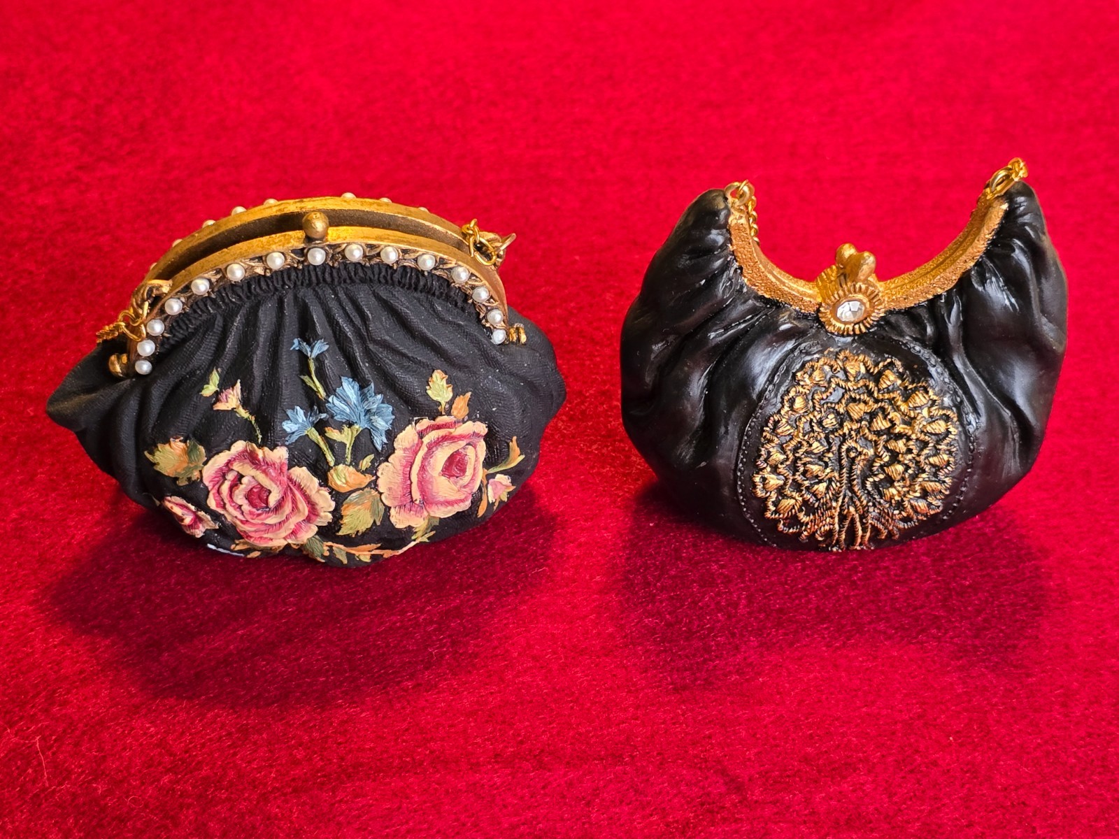 Vintage Miniature Decorative Handbag Figurines w/ Gold Chain Gold Tone High Heel