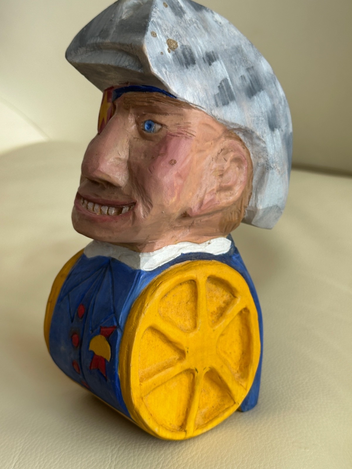 MATEO ALBUQUERQUE N.M. FOLK ARTIST VINTAGE HAND CARVED WOODEN FIGURE PAINTED 8″