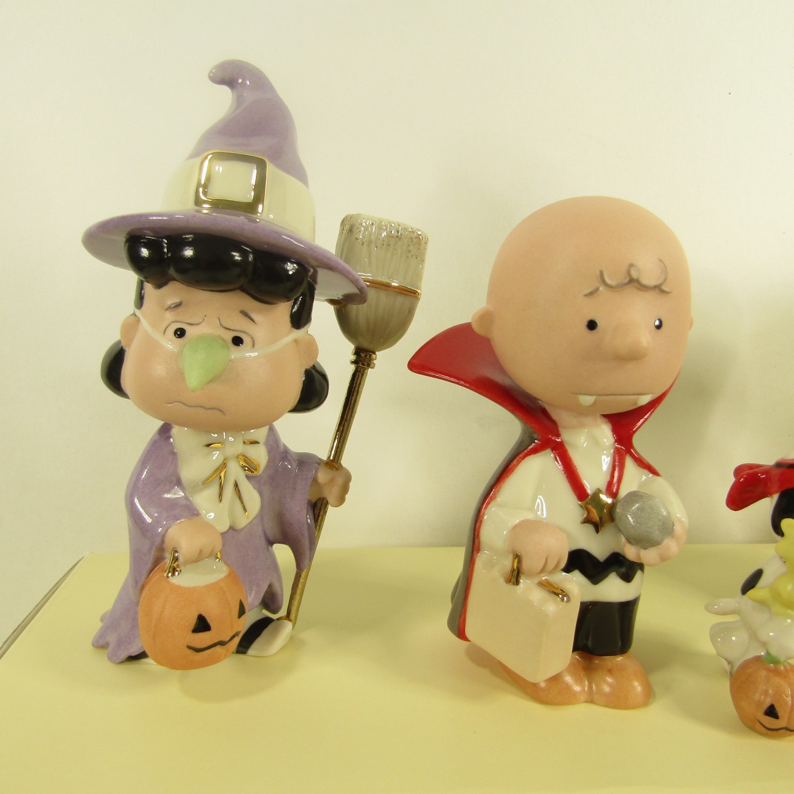 Lenox Peanuts Tricks And Treats Halloween Set 5 Figurines Charlie Lucy Snoopy
