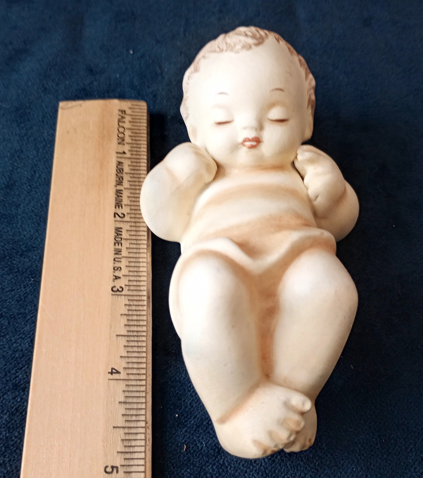 MJ Hummel 5″ Long Baby Jesus with Full Bee Western Germany 1950 – 1959 Ceramic