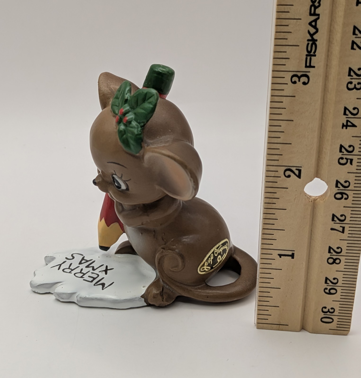 Vtg Josef Originals ‘Merry Xmas’ Christmas Mouse Figurine w/Foil Label 2.75″