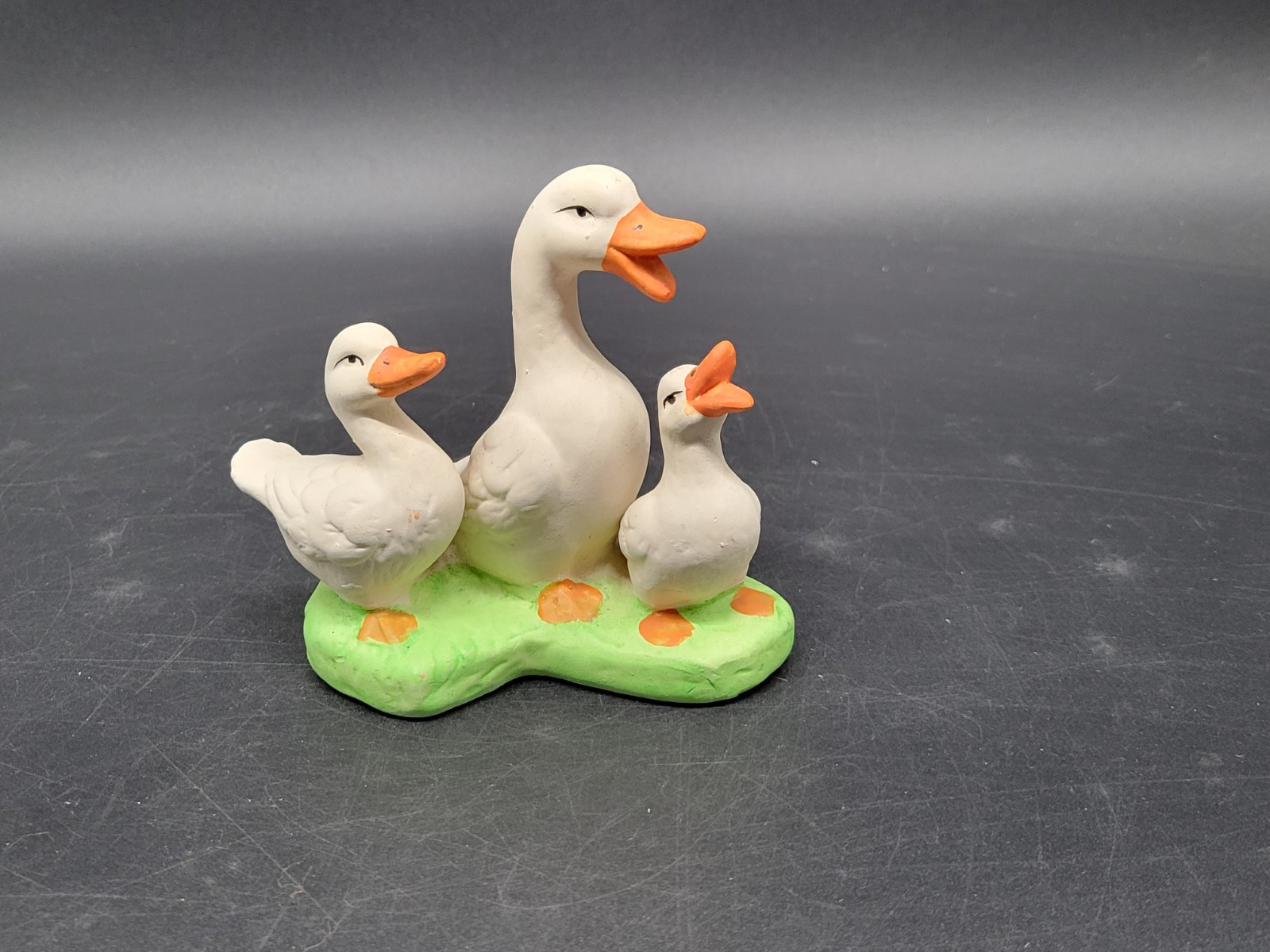 Vintage, Adorable Ceramic Happy Geese Family Figurines 5″ X 5.5″