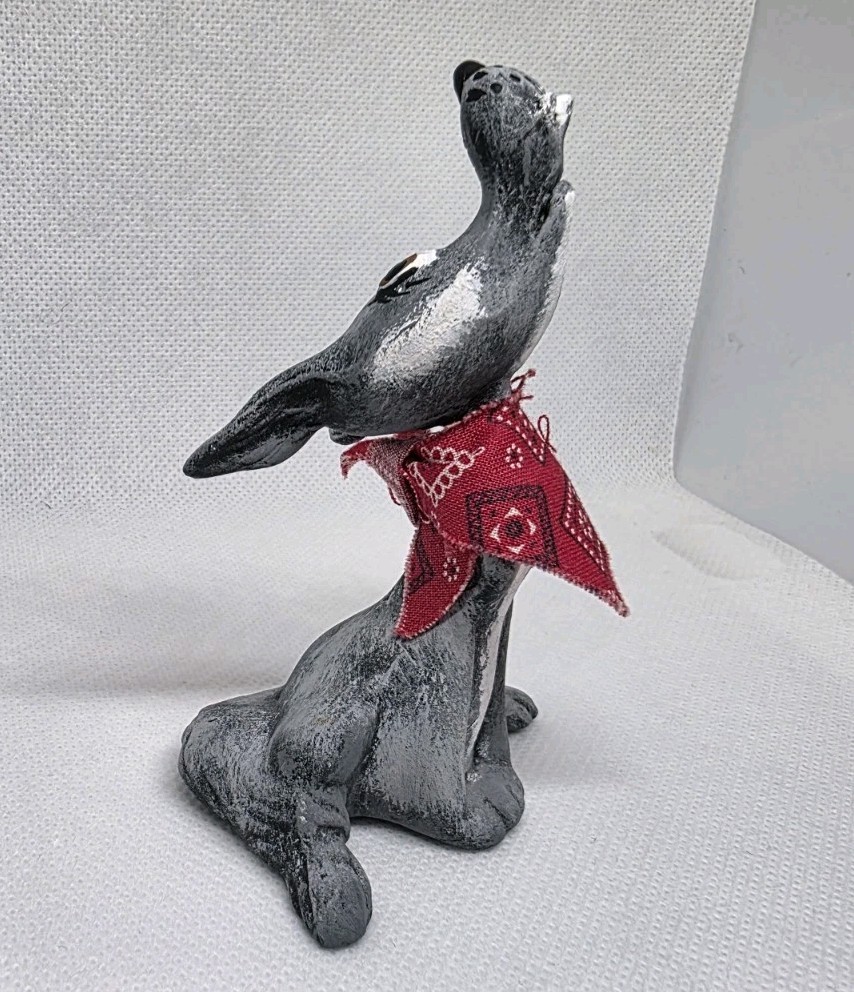 Vintage Porcelain Fun Cartoon Howling Coyote Figurine