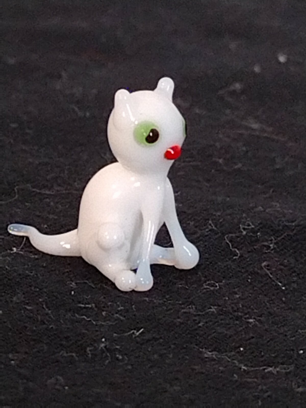 Vintage Czech Glass Bead Cat In Whit