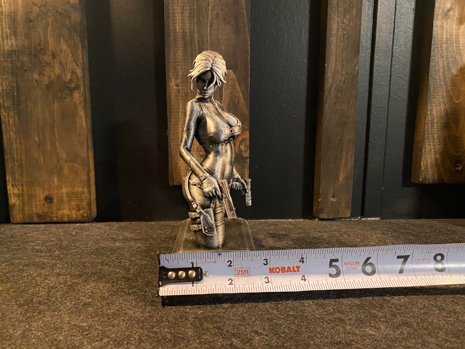 LARA CROFT statue Tomb Raider 6inches Tall