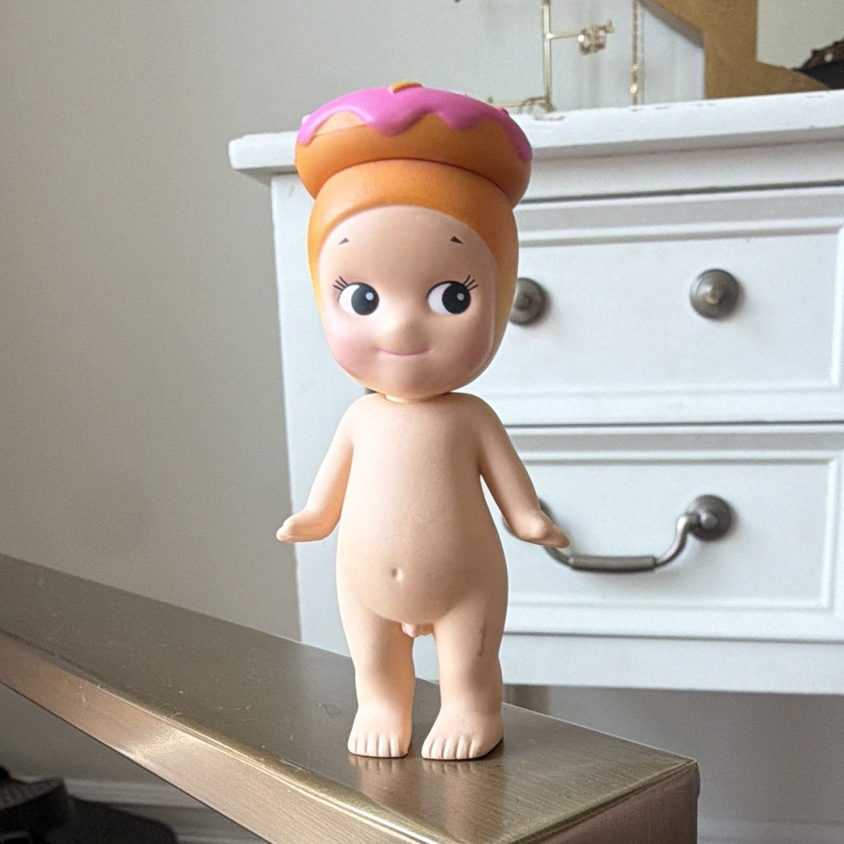 Sonny Angel Dreams 2025 Donut Hat Angel Figurine Beige/Pink/Orange Unboxed