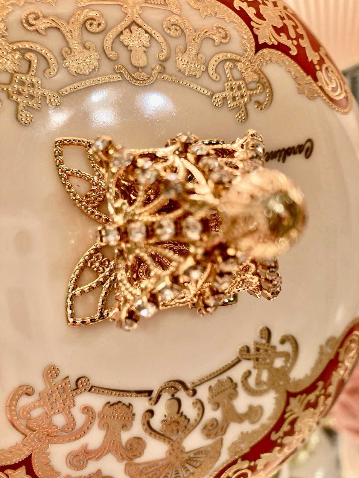 Caroline Porcellane Factory Italy Gold Filigree Enameled Hinged Box “Pristine”