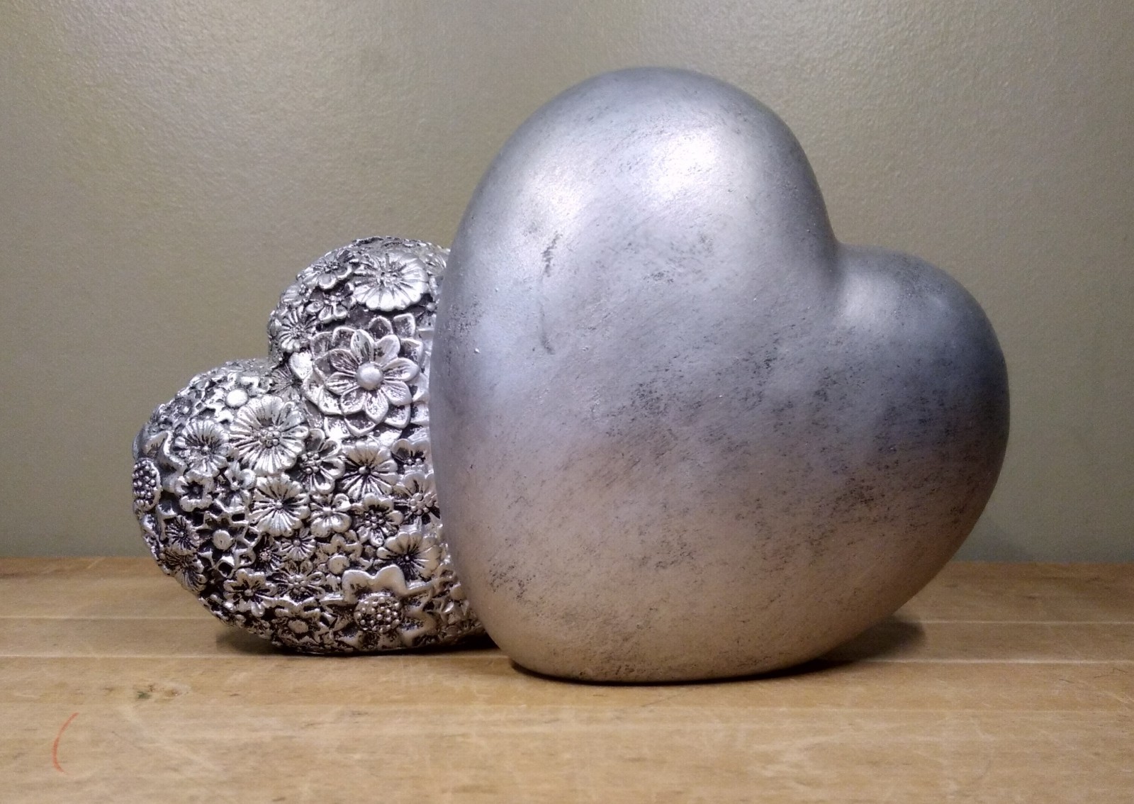 Silver Double Heart With Engraved Flowers Metal Look Love 5″