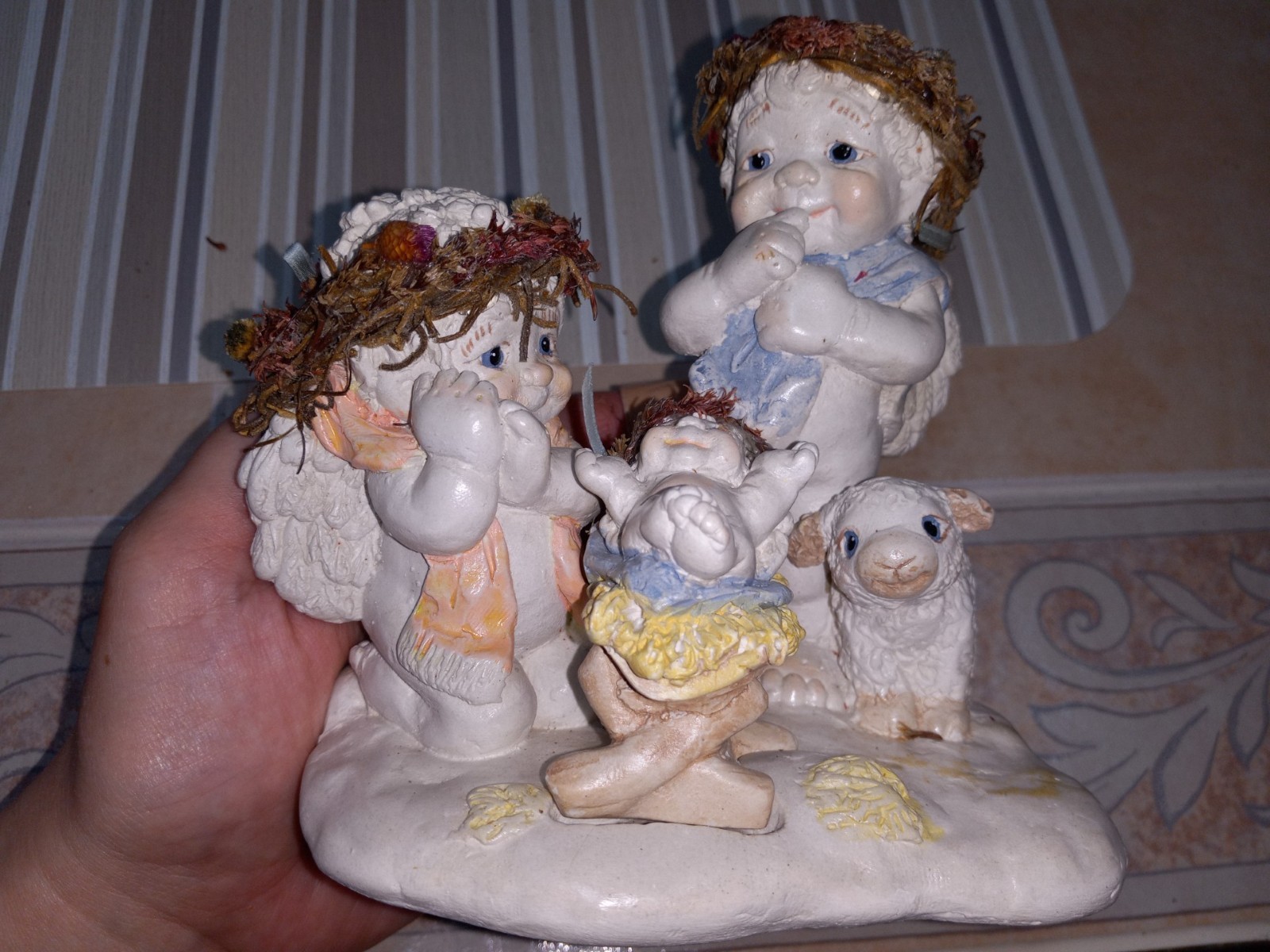 Vintage Joyful Gathering” Dreamsicles Signed Kristin ’94 Nativity Scene
