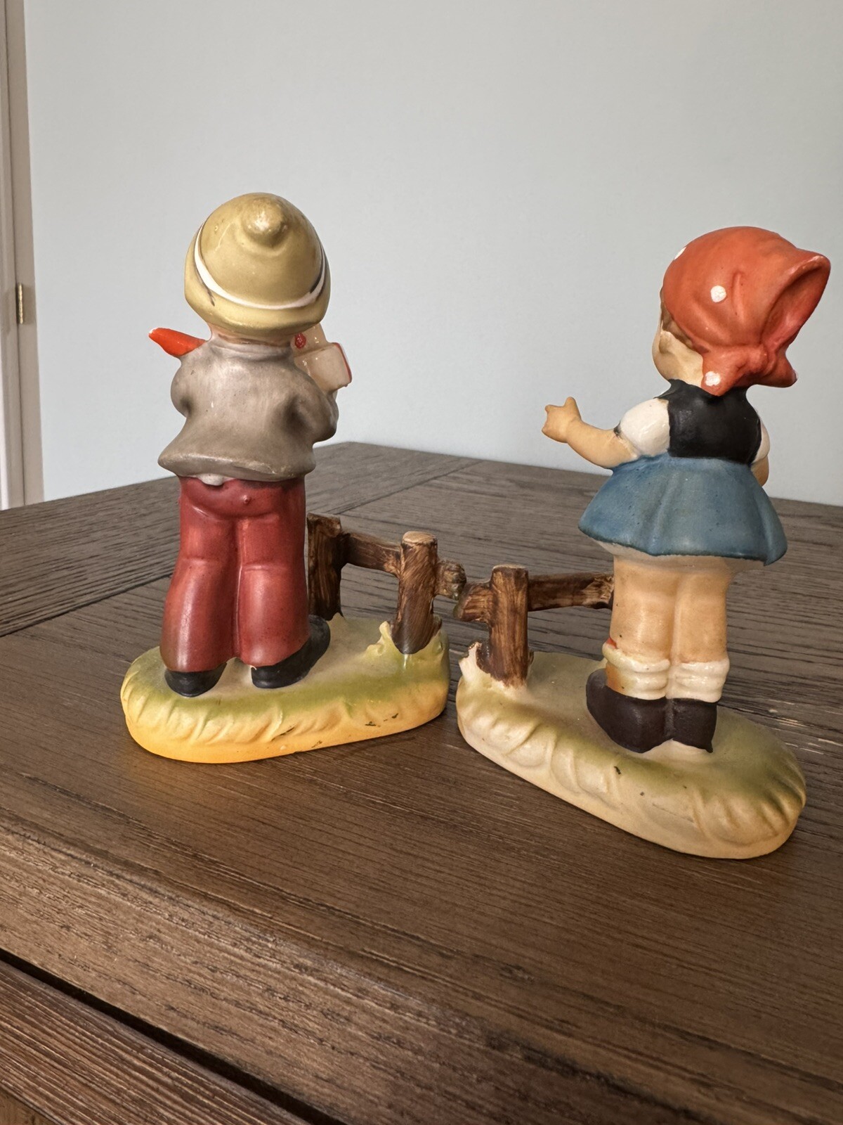 erich stauffer figurines Visiting Boy With Present And Girl With Sack