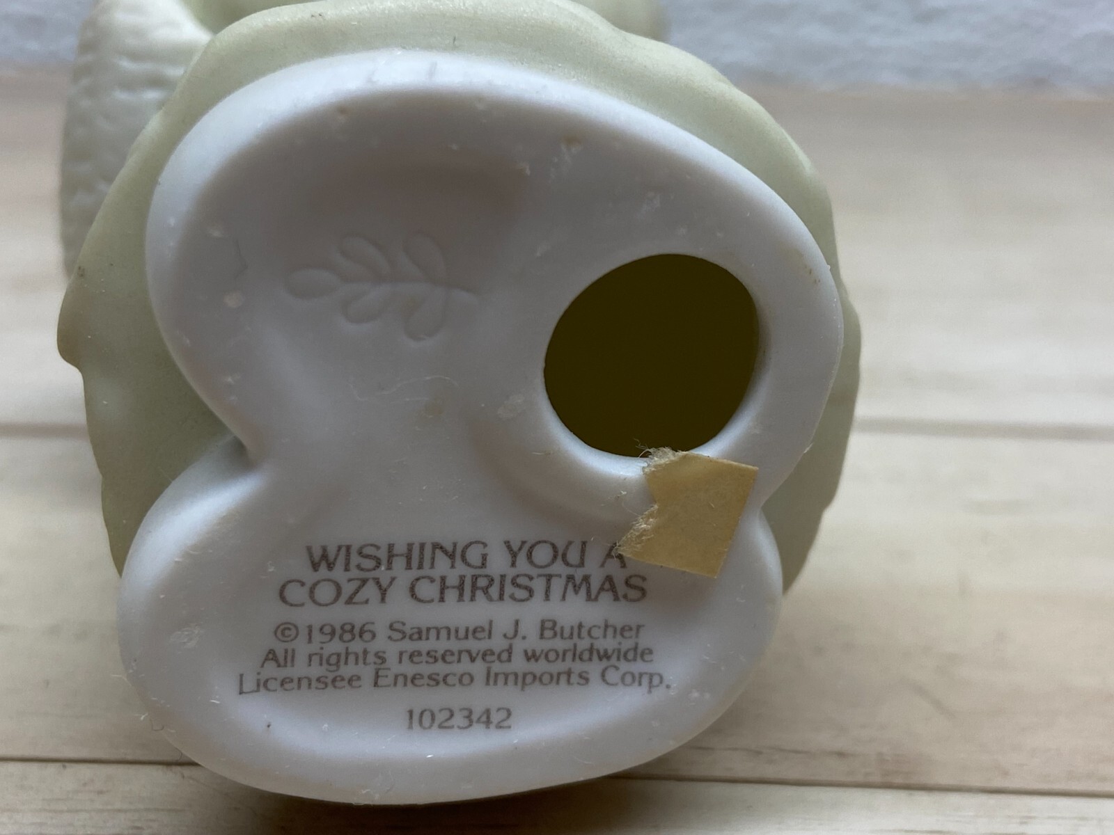 Vtg 1986 Enesco Presious Moments Wishing You A Cozy Christmas Figurine