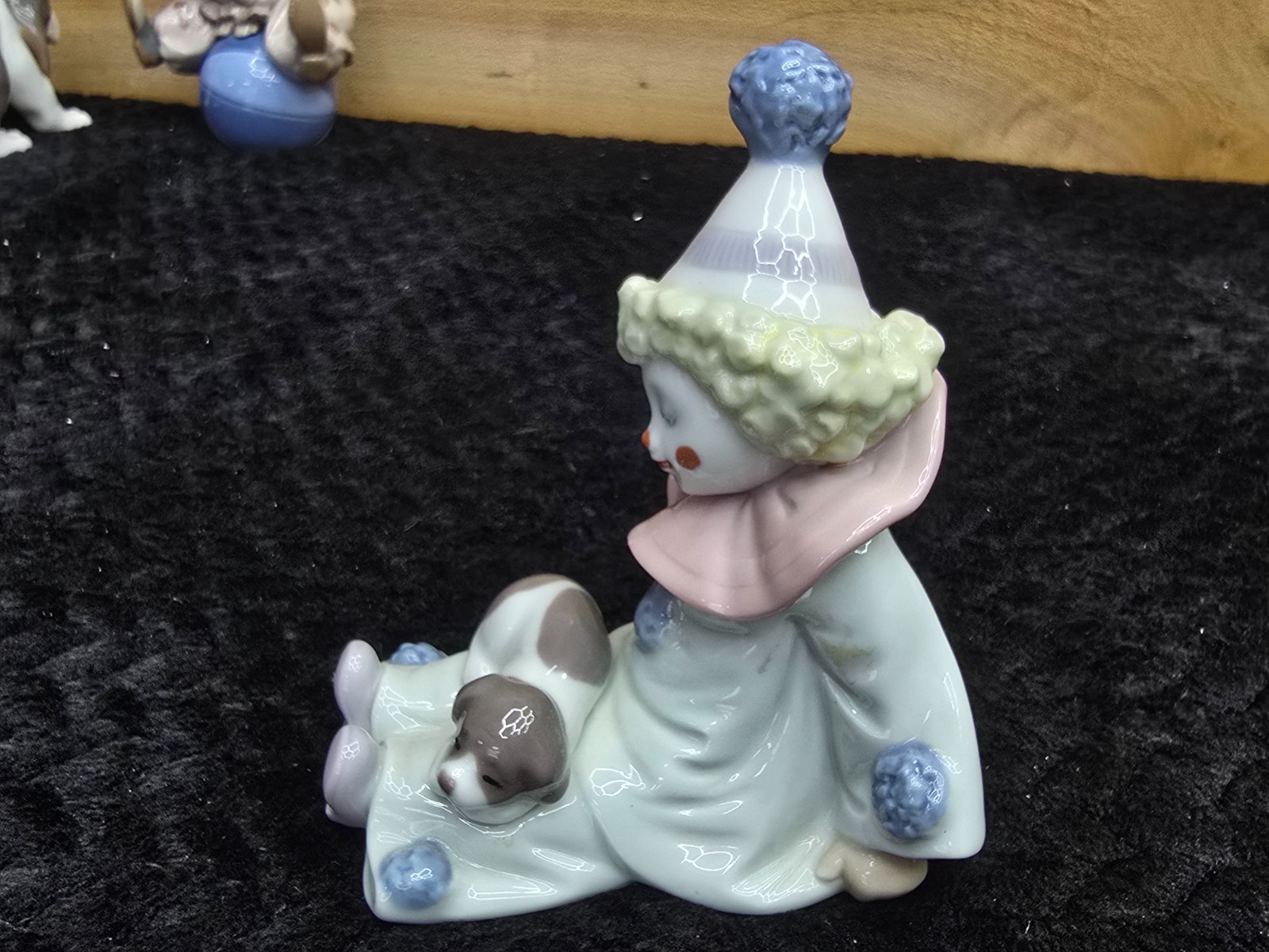 LLADRO 1985 SPAIN #5277 SMALL PIERROT CLOWN WITH PUPPY DOG FIGURINE RETIRED