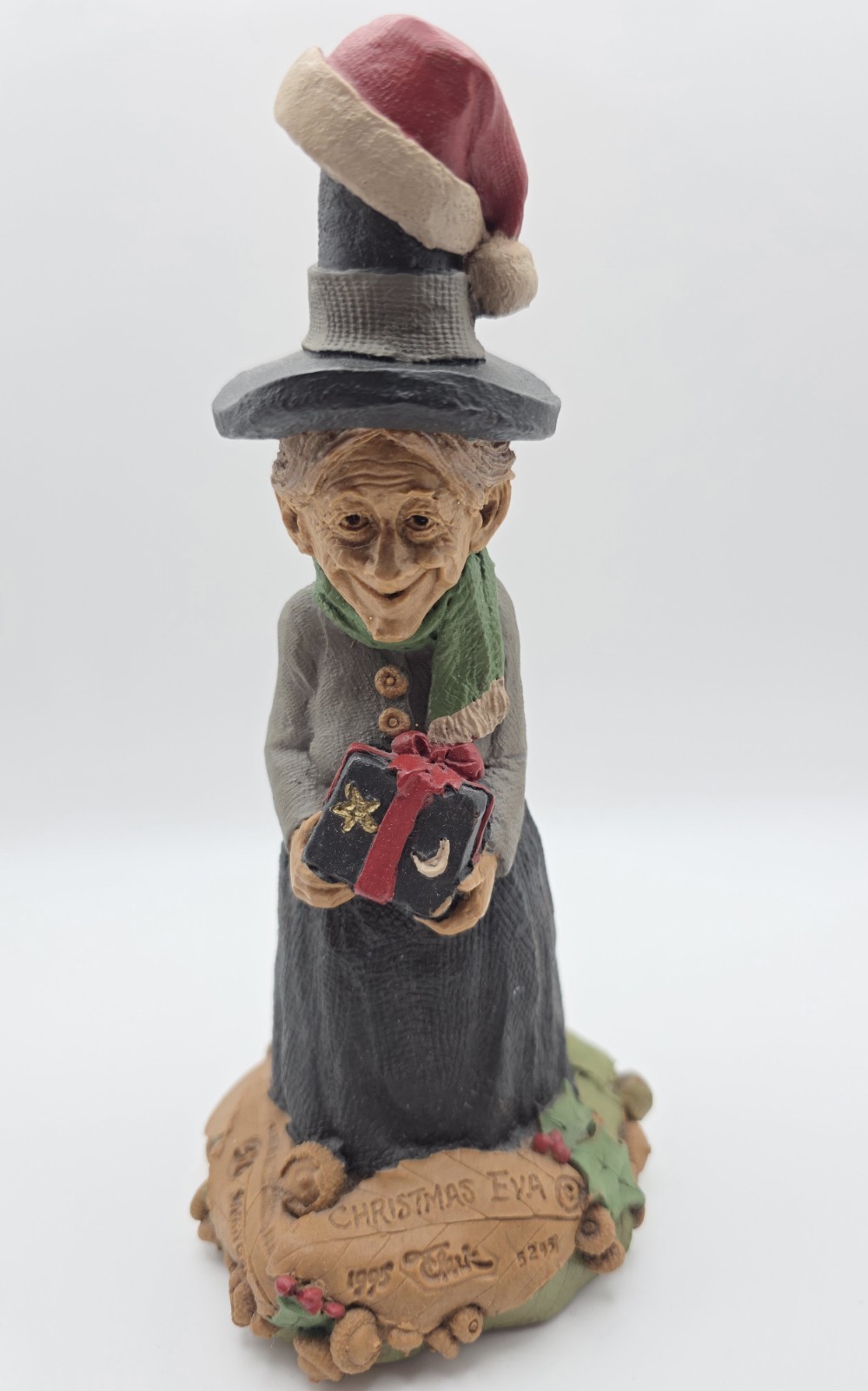 1995 Tom Clark Christmas Eva Gnome. #50