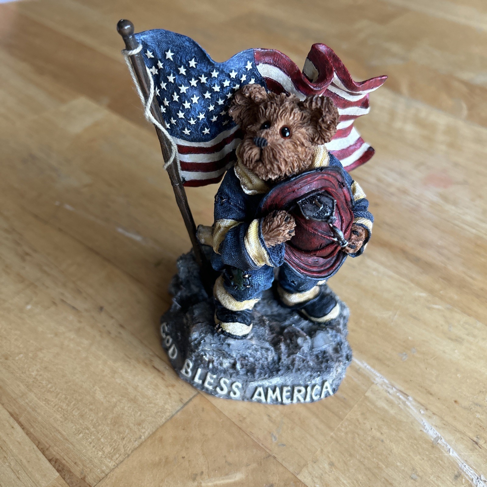 Boyds Bear “Our American Hero…Strength, Dedication and Courage” 9/11 Resin