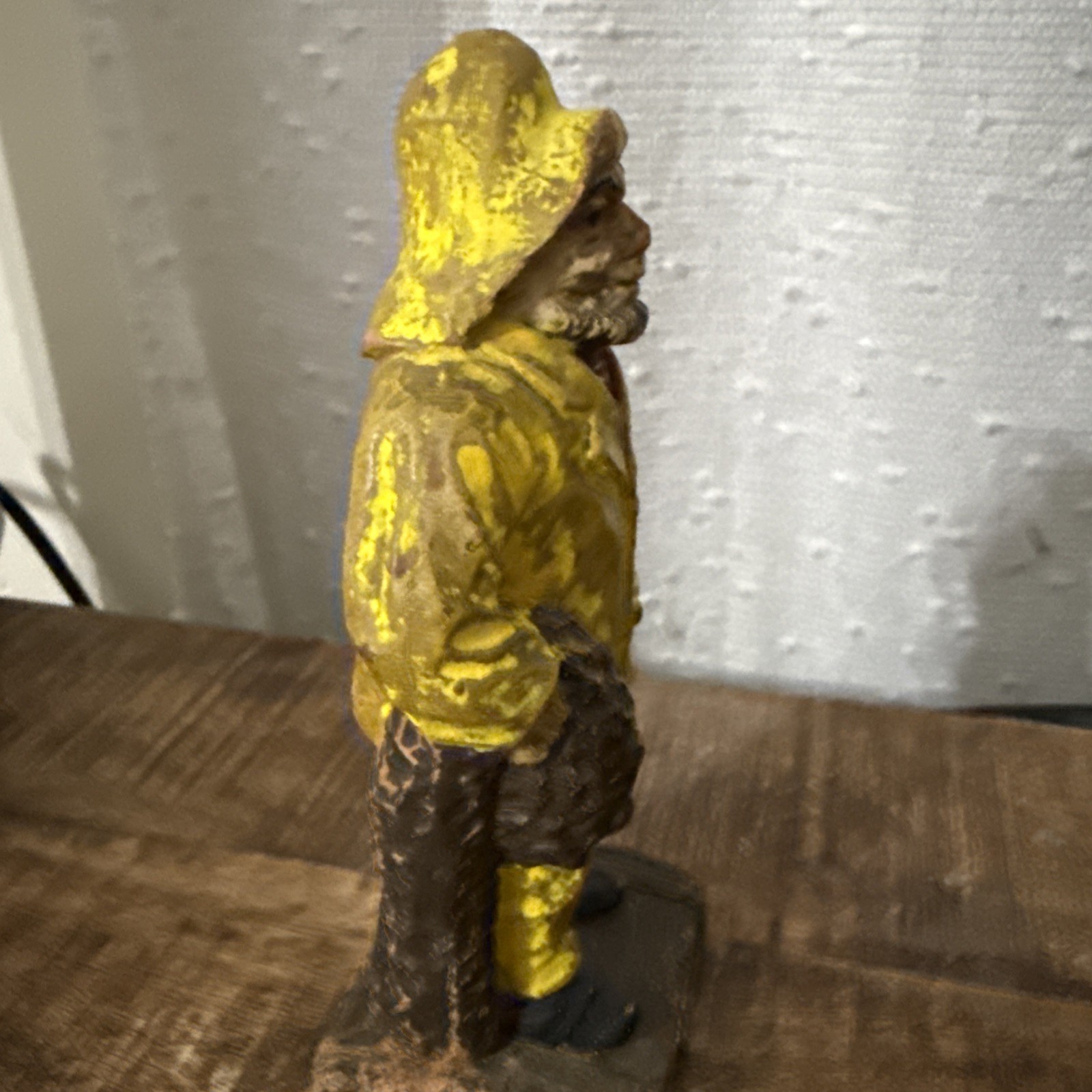 Vintage Hand Carved Fisherman Figurine – Nautical Folk Art Sailor Statue – 6”