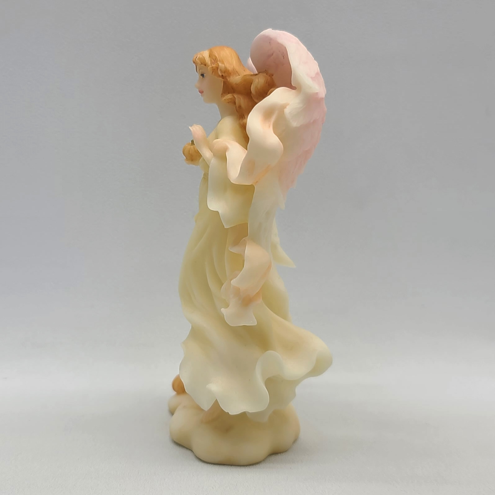 ⭐️ Seraphim Classics October Angel of the Month Series – 1999 Roman Inc