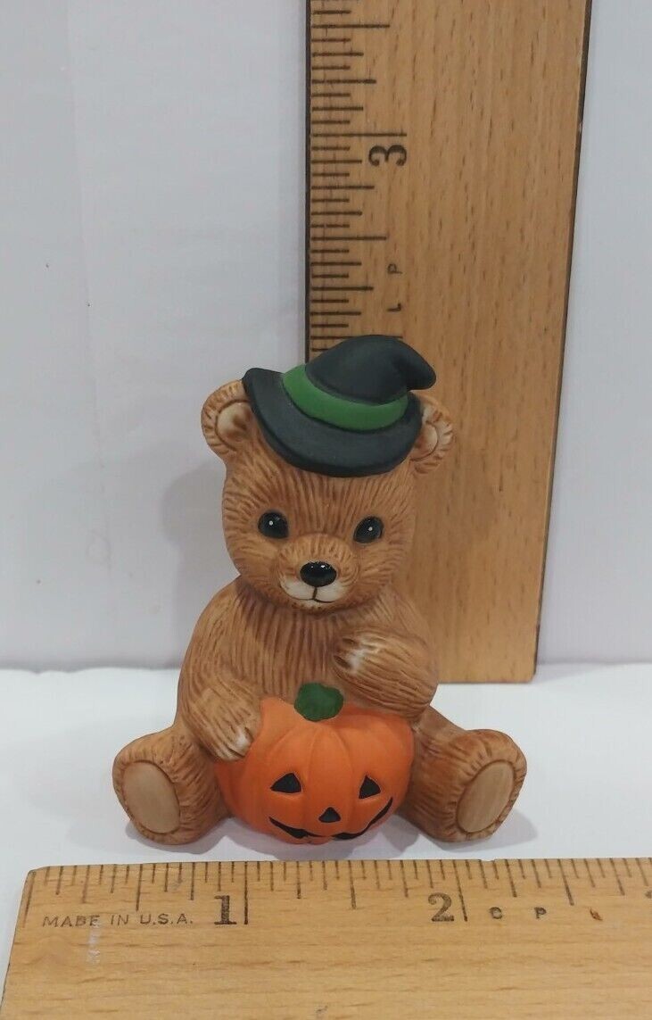 Homco Teddy Bear of the Month OCTOBER 1413 Miniature Figurine Halloween Pumpkin