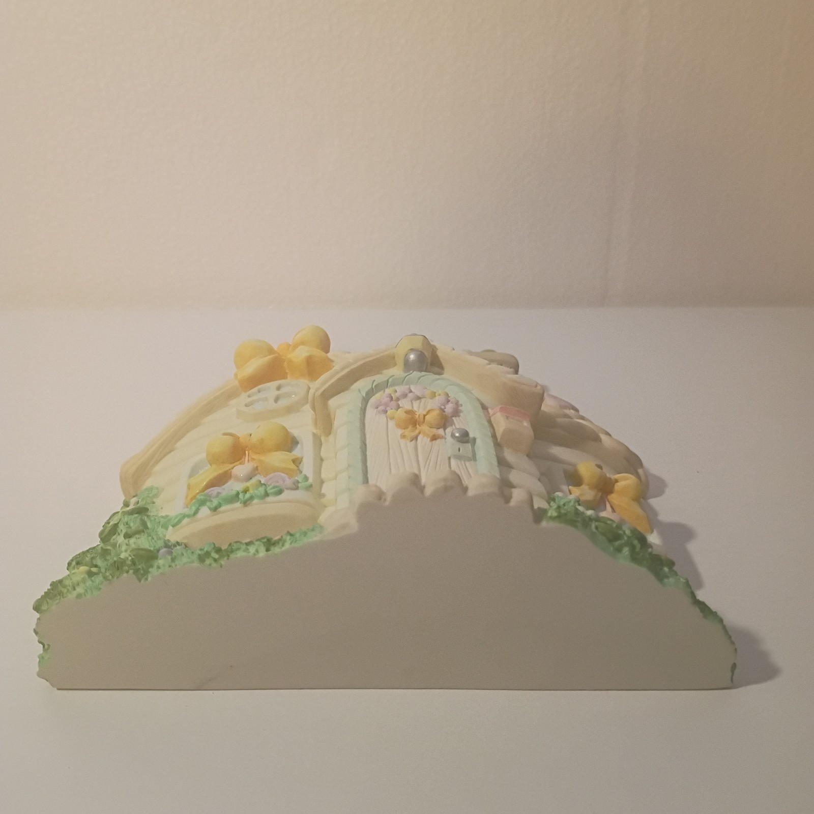 Vintage 1994 Precious Moments Cozy Corners Girl Next Door Figurine HOUSE ONLY