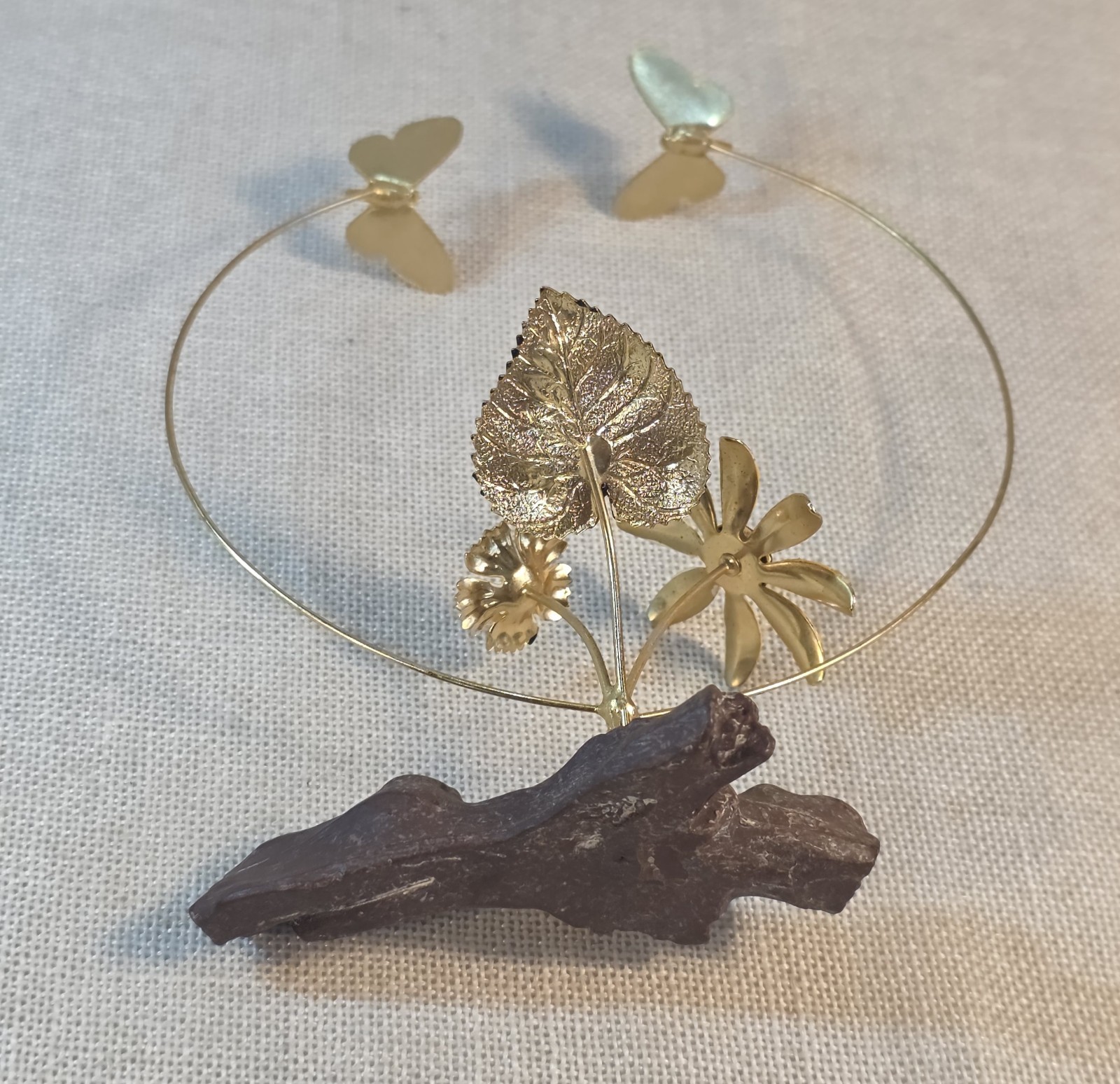 Metal Sculpture Butterflies Flowers Leaves Resin Log Base Handpainted Goldtone